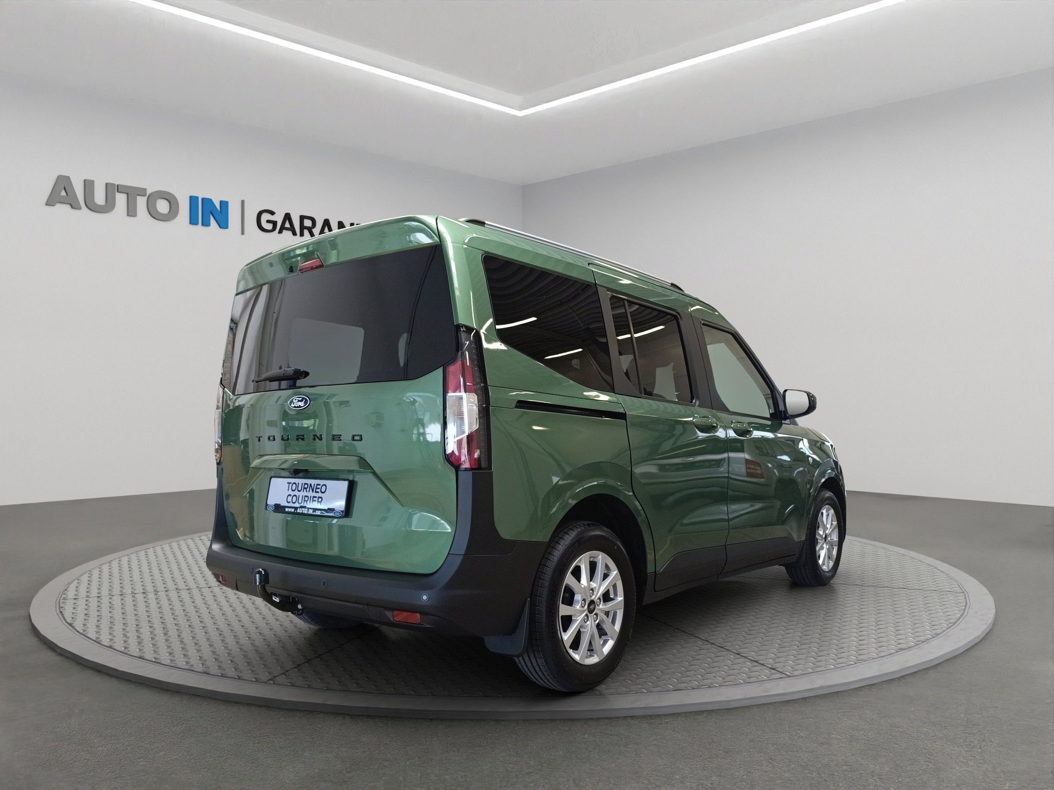 Ford Tourneo Courier, L1 TOURNEO TITANIUM 1,0 EcoBoo - fotka 6