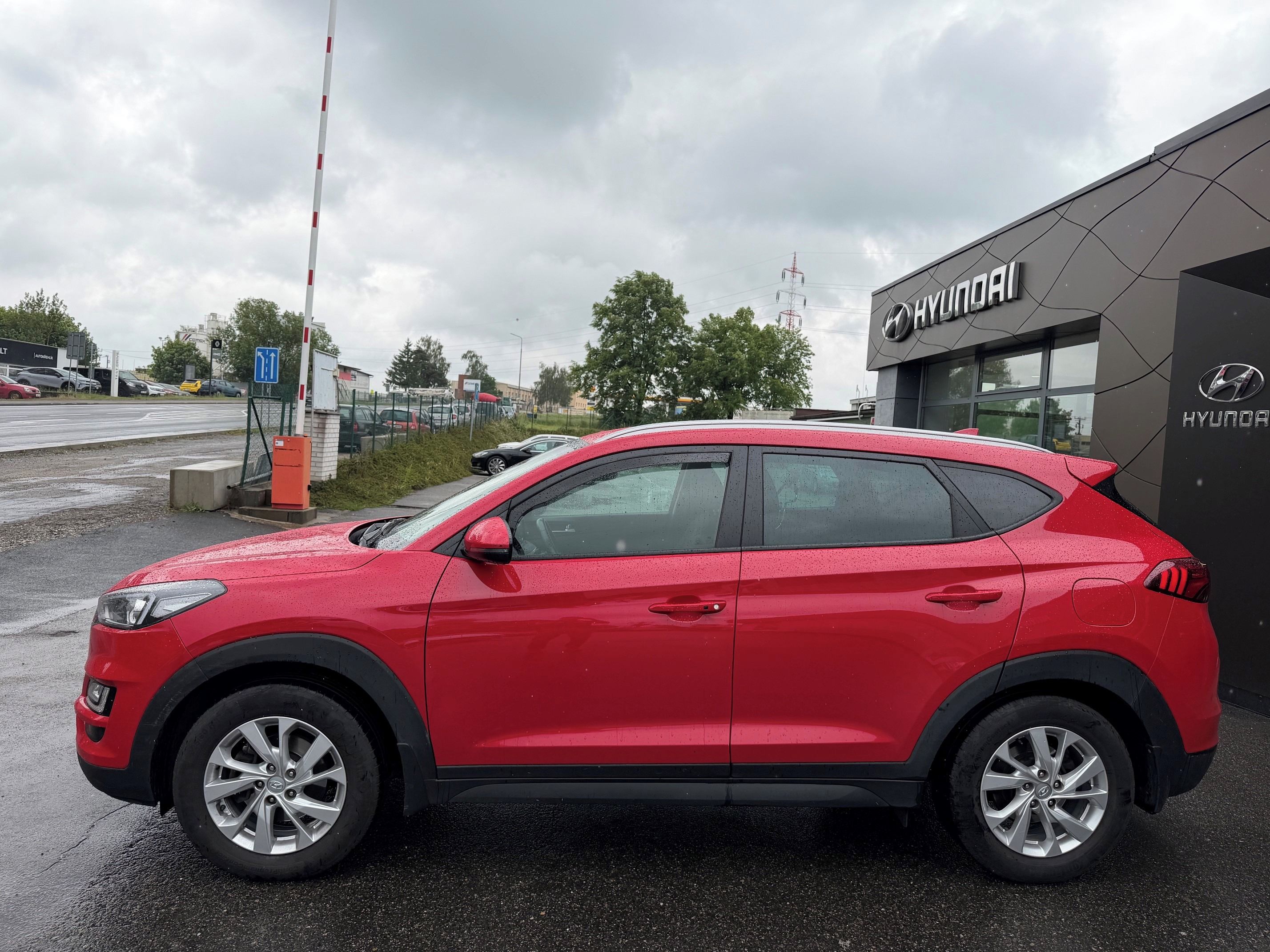 Hyundai Tucson, 1.6T-GDI 130kW ICEBREAKER - fotka 2