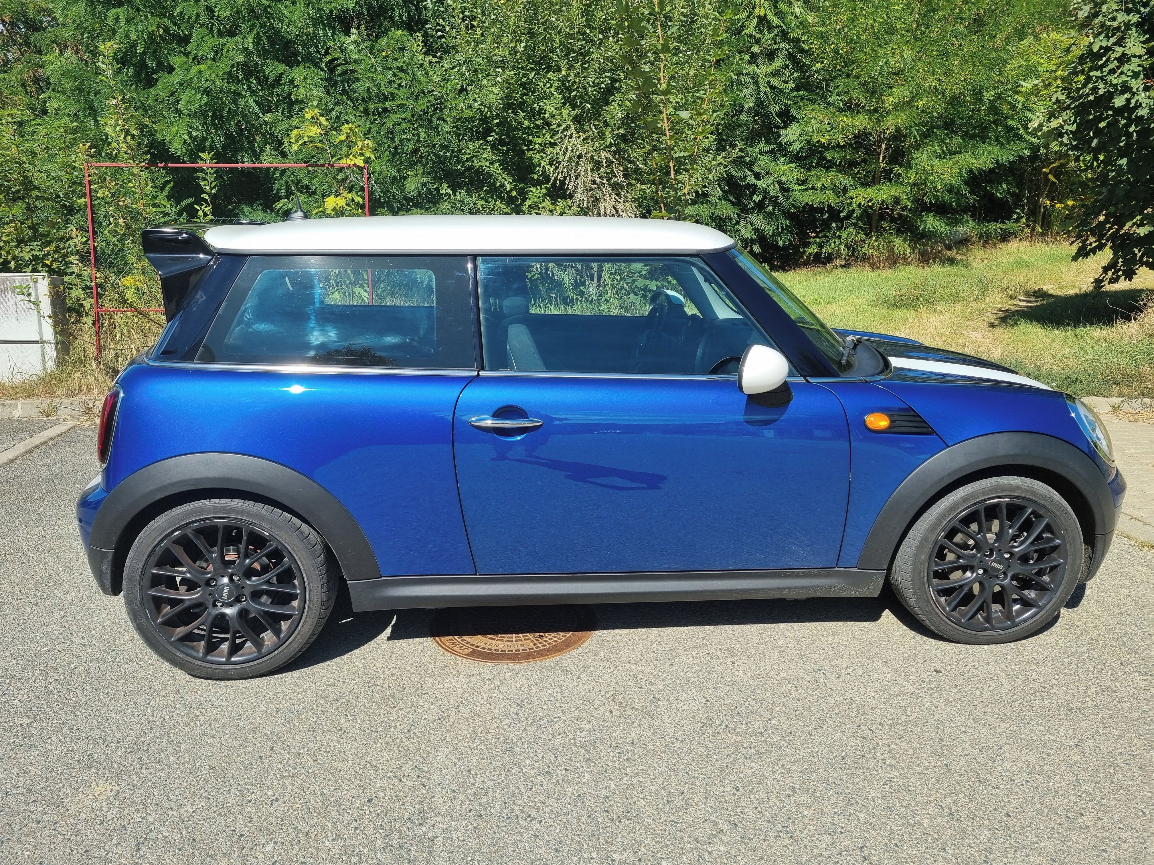 Mini Cooper - fotka 6