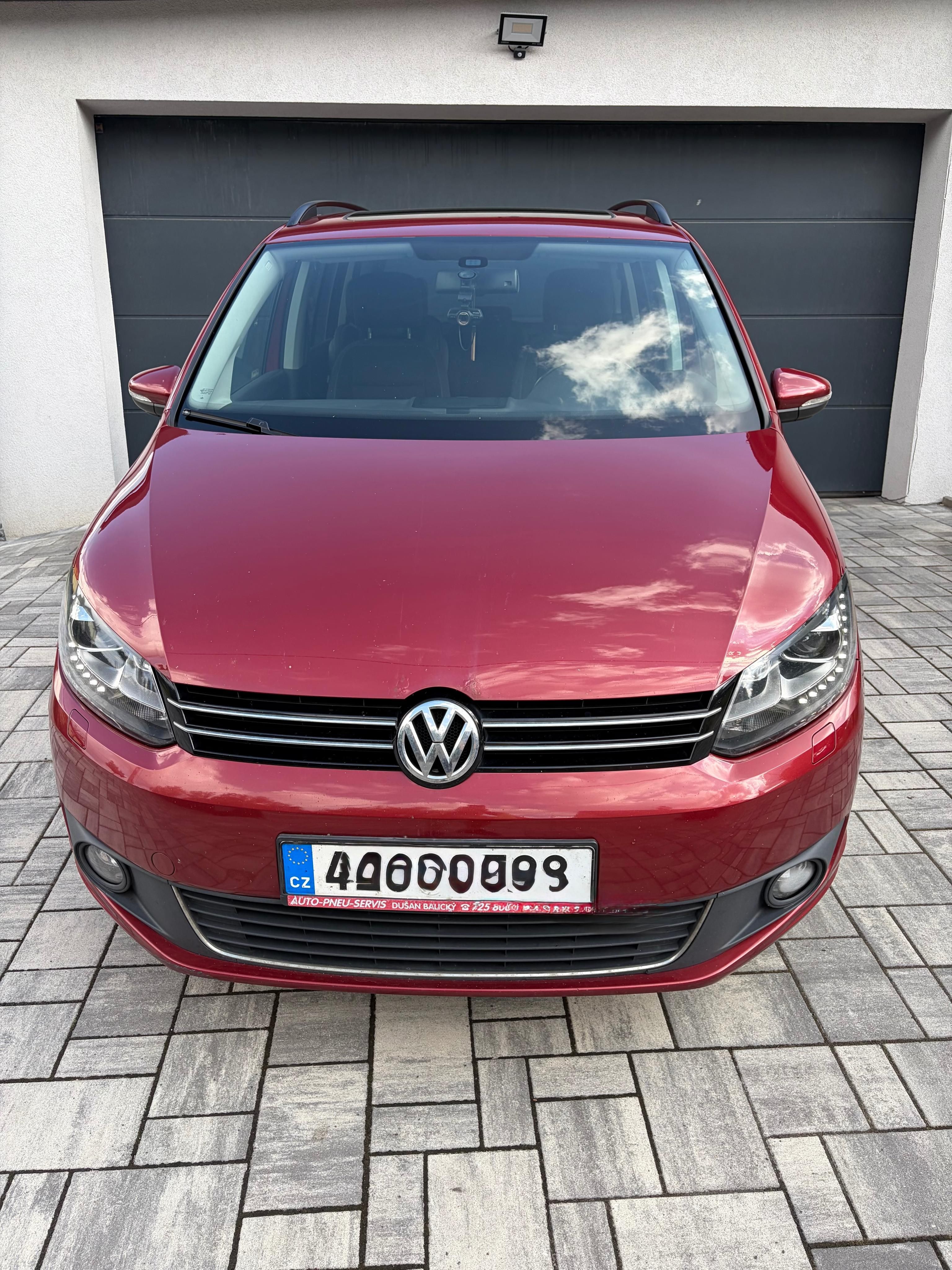 Volkswagen Touran, 1.6 - servisováno