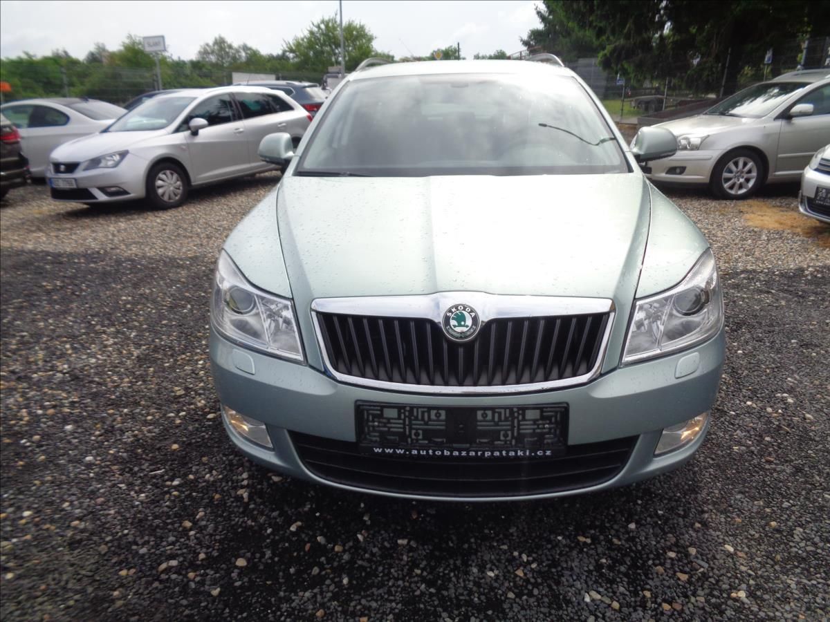 Škoda Octavia, 1,4 - fotka 2
