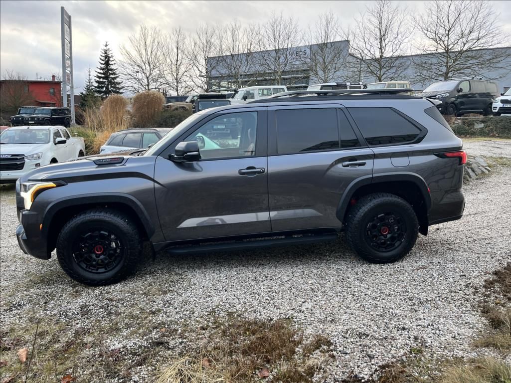 Toyota Sequoia, 3,5i-Force MaxTTV6HEV TRD Pro - fotka 5