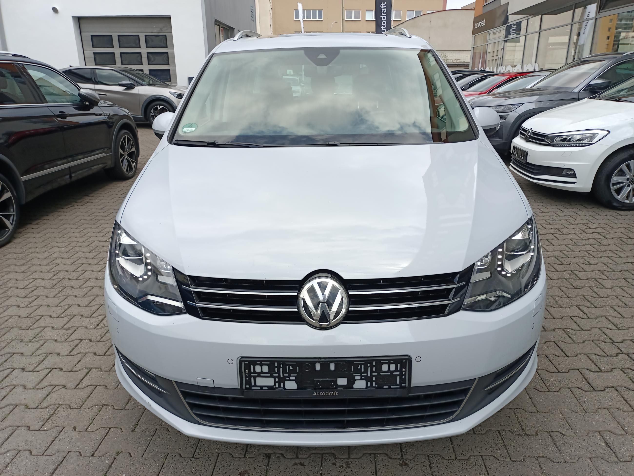 Volkswagen Sharan, 2.0TDI 110kW Highline / 7-míst - fotka 2