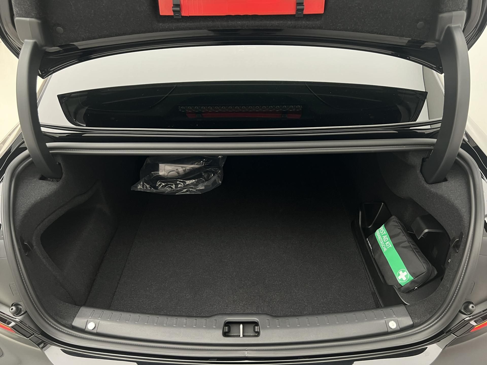 Volvo S90, T8 AWD RECHARGE ULTIMATE DARK - fotka 5