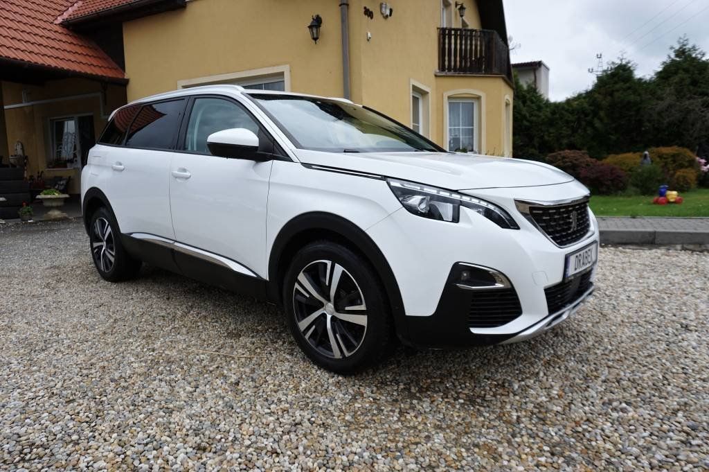 Peugeot 5008, 5008 ALLURE 1,5 HDI 96 kW - fotka 2