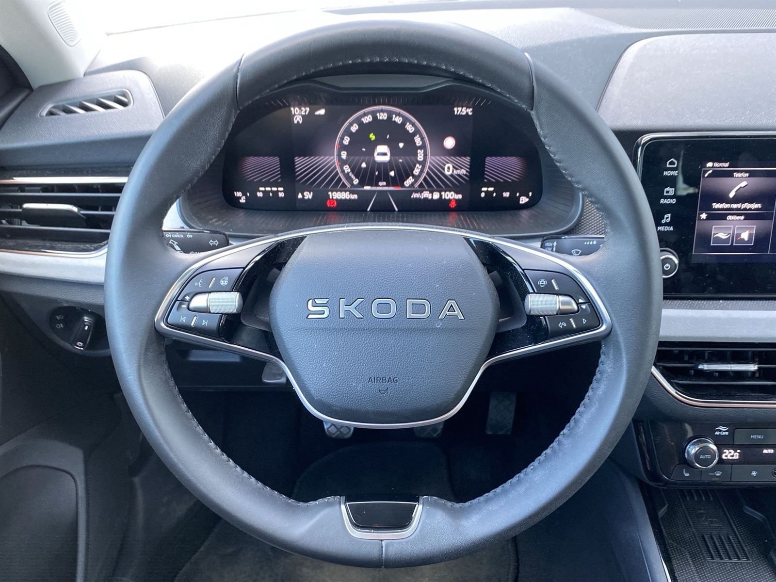 Škoda Scala, 1.0 TSI Top Selection - fotka 6
