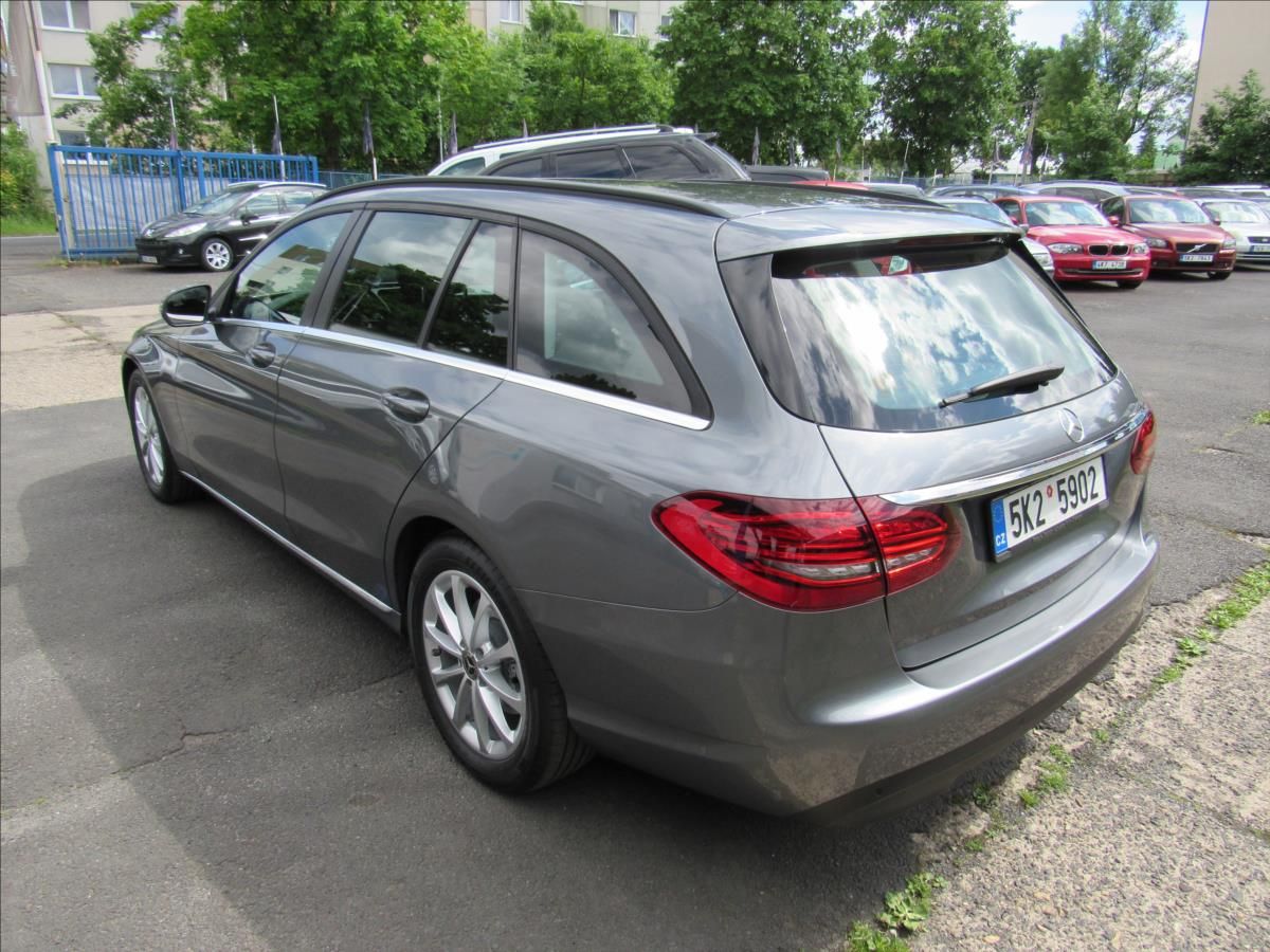 Mercedes-Benz Třídy C, 1,6 d C200CDi 118kW Combi Avan - fotka 4