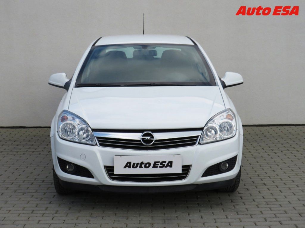 Opel Astra, 1.6i,ČR,AT,AC - fotka 2