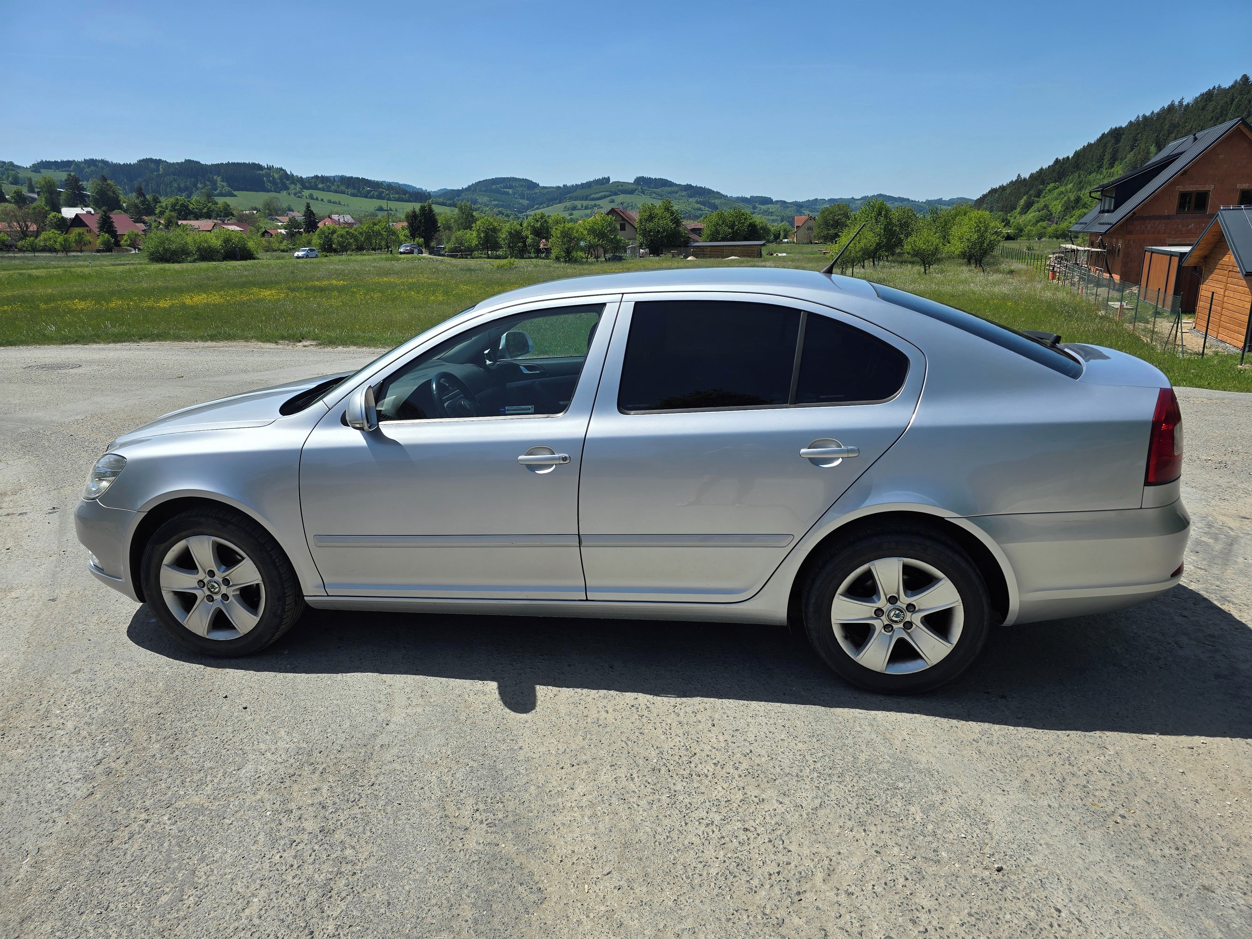 Škoda Octavia, 1.6 TDI, Elegance, nová STK