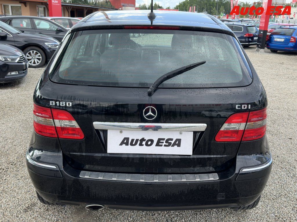 Mercedes-Benz Třídy B, 2.0d - fotka 5