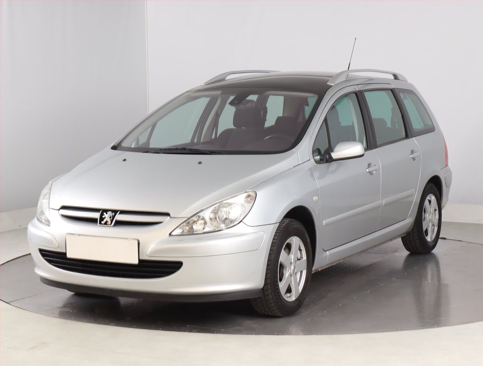 Peugeot 307, 2.0 16V, po STK - fotka 2