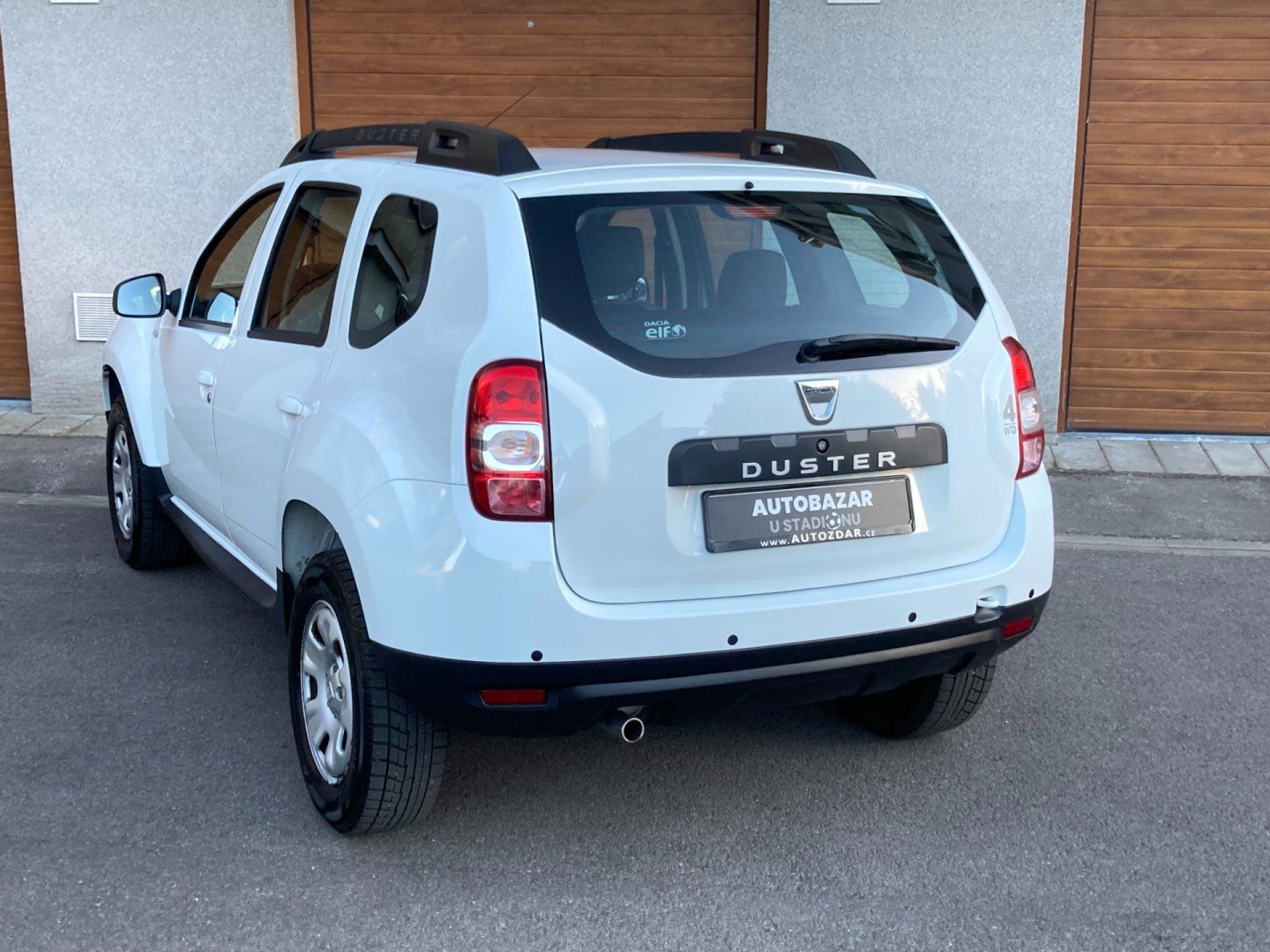 Dacia Duster, 1,6 84kW 4x4 koup.ČR - fotka 5