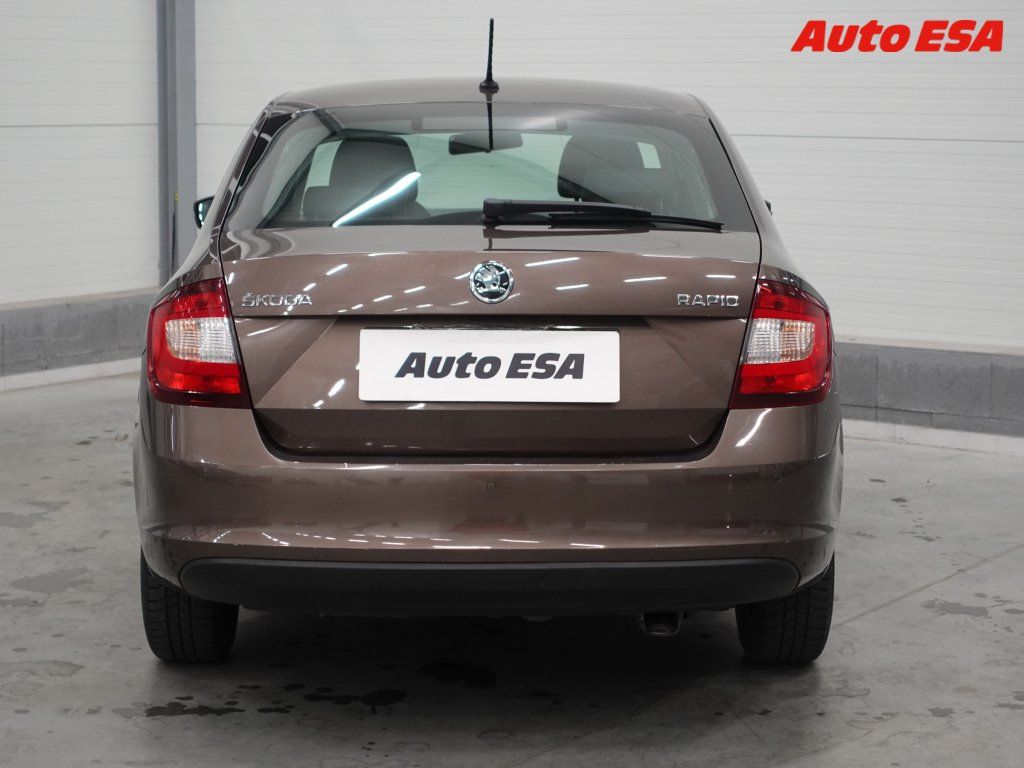 Škoda Rapid, 1.0 TSI,ČR,autoAC - fotka 5