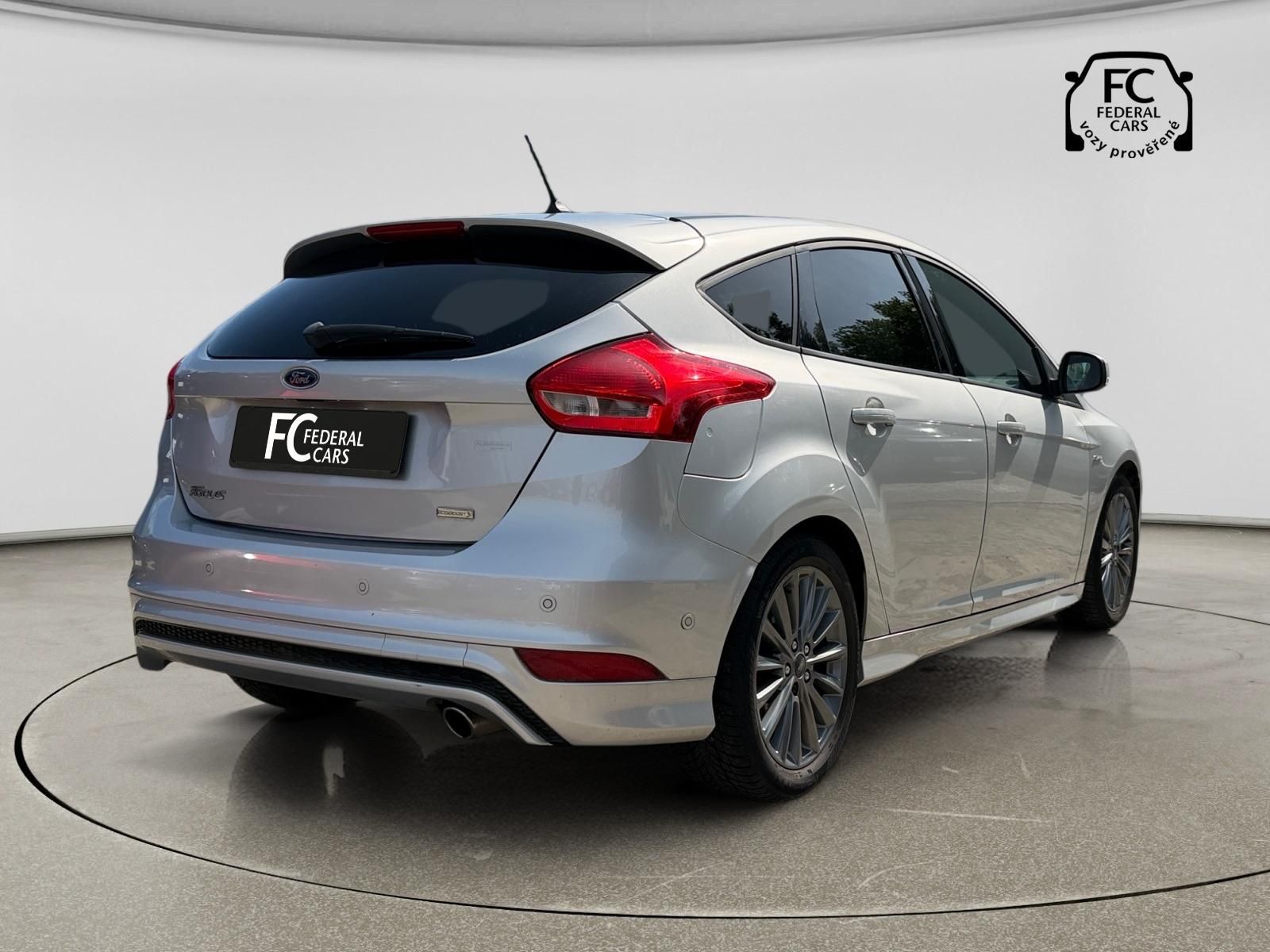Ford Focus, ST-Line 1.5 EcoBoost 110kW - fotka 5
