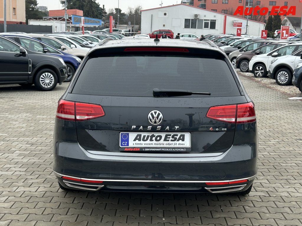 Volkswagen Passat, 2.0TDi 4x4,Navi,park.čidla - fotka 5