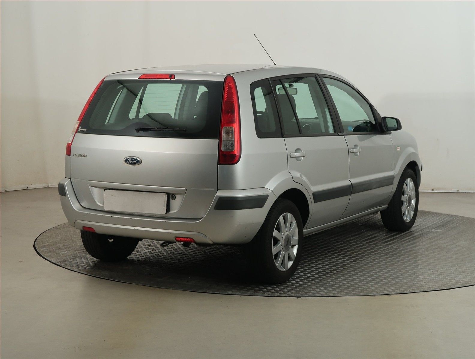 Ford Fusion, 1.4, Automatická klima - fotka 5