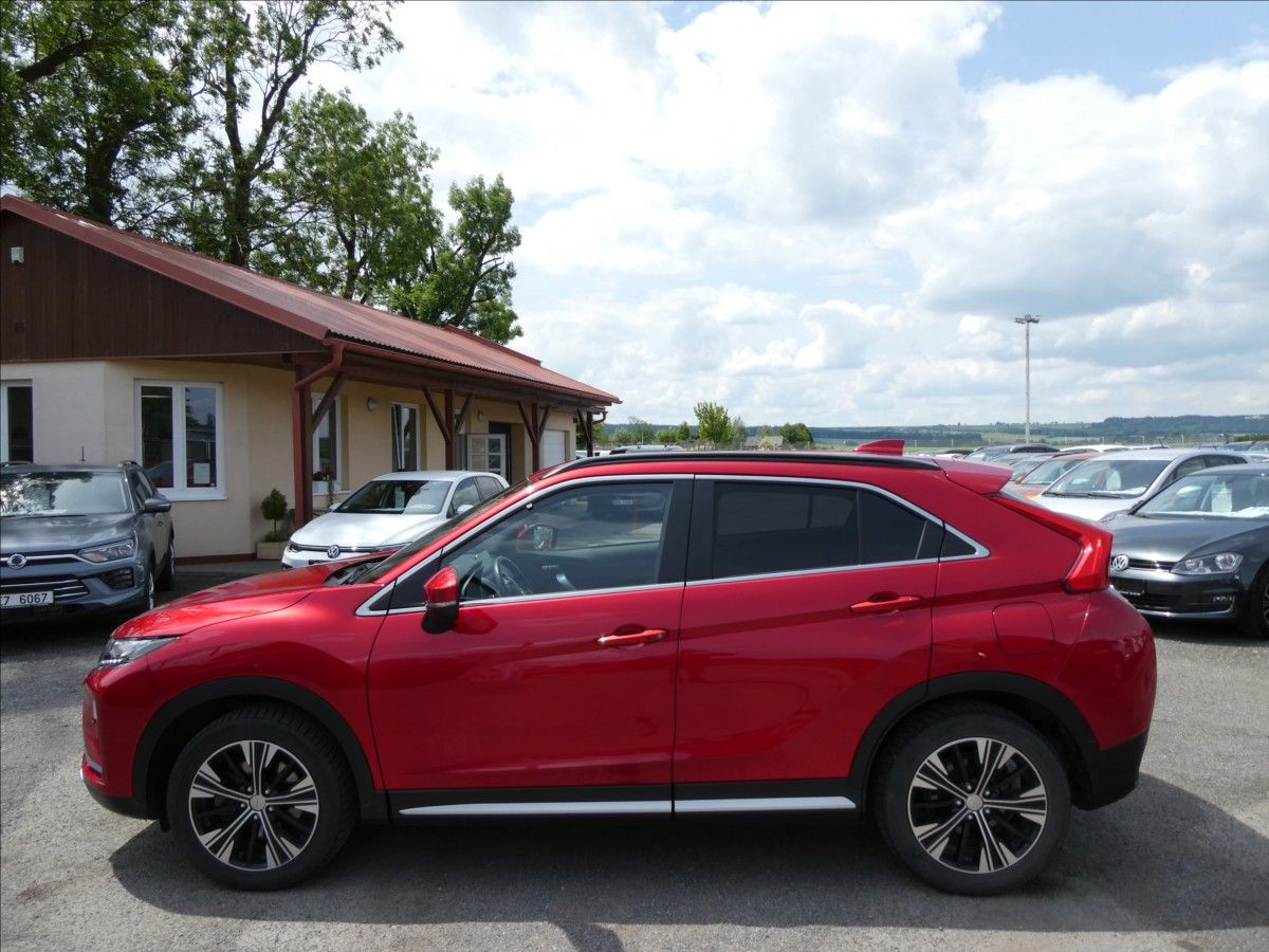 Mitsubishi Eclipse Cross, 1,5 T-MiVEC 120kW AT8,1.majite - fotka 6