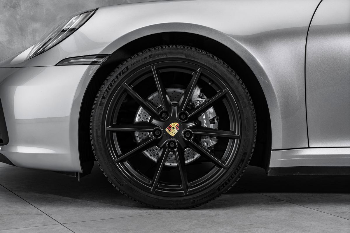 Porsche 911, Carrera 4 Sport Chrono PDLS - fotka 2
