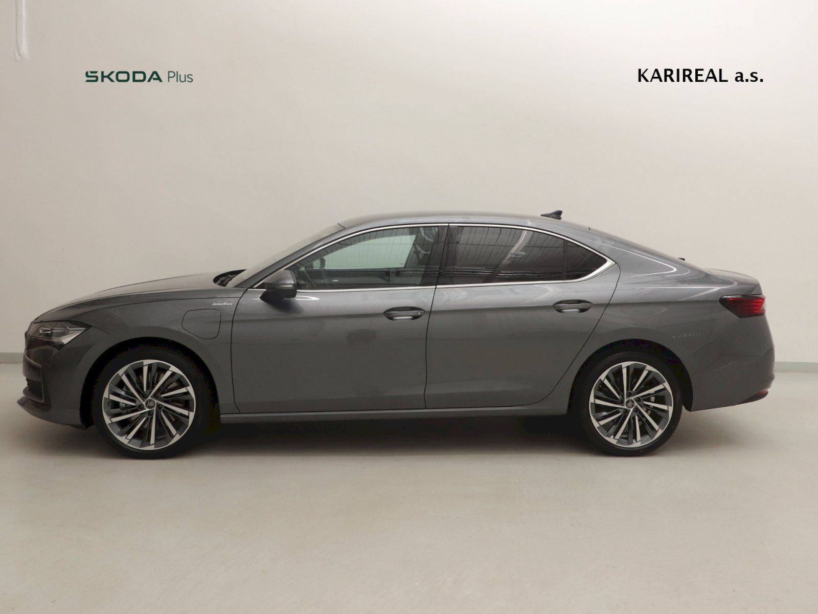 Škoda Superb, TSI iV 150kW DSG L&K - fotka 3
