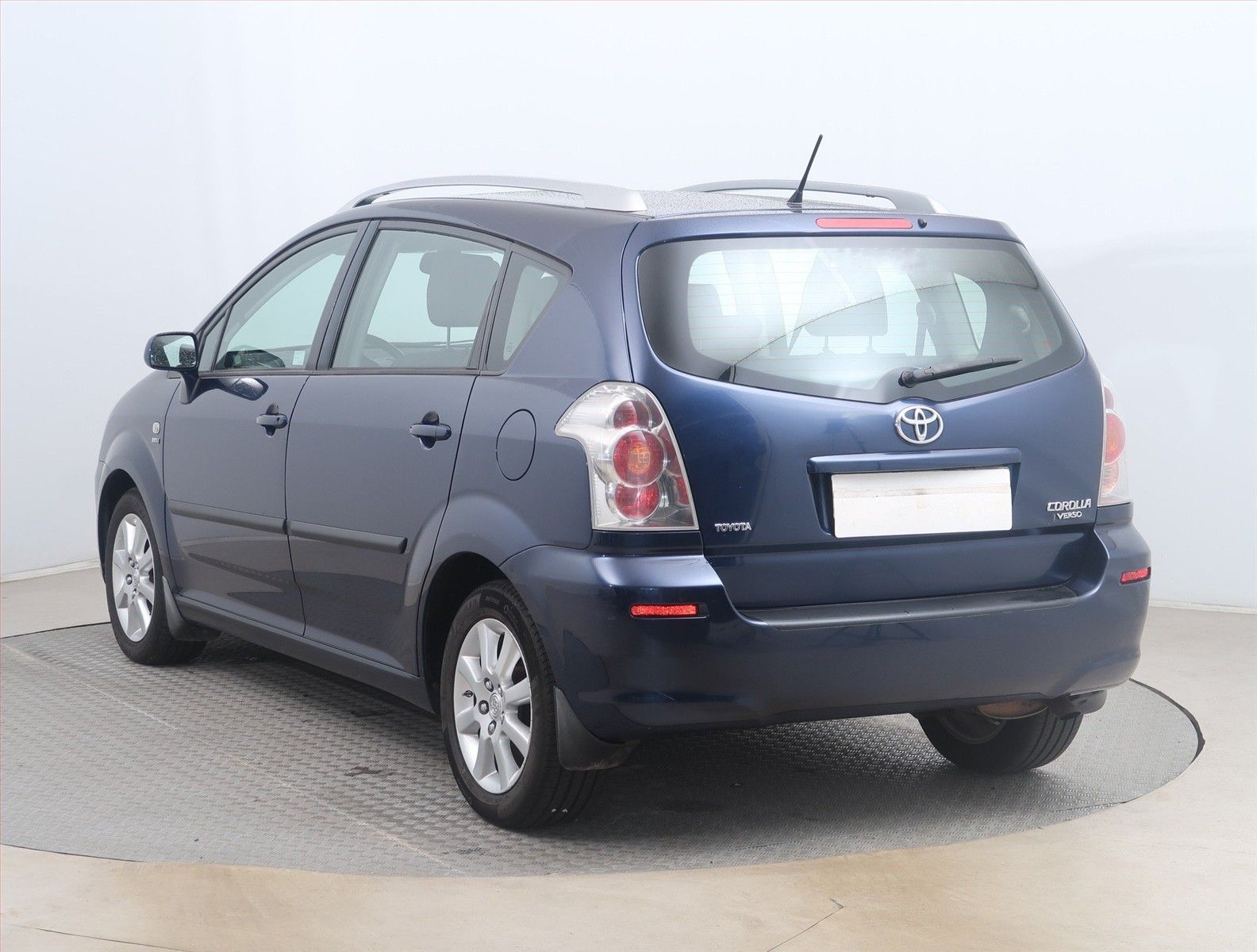 Toyota Corolla Verso, 1.8, Automatická klima - fotka 4