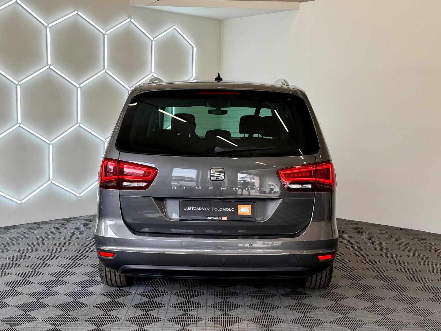 Seat Alhambra, 1.4TSI 110kW/STYLE PLUS/1.MAJ. - fotka 6