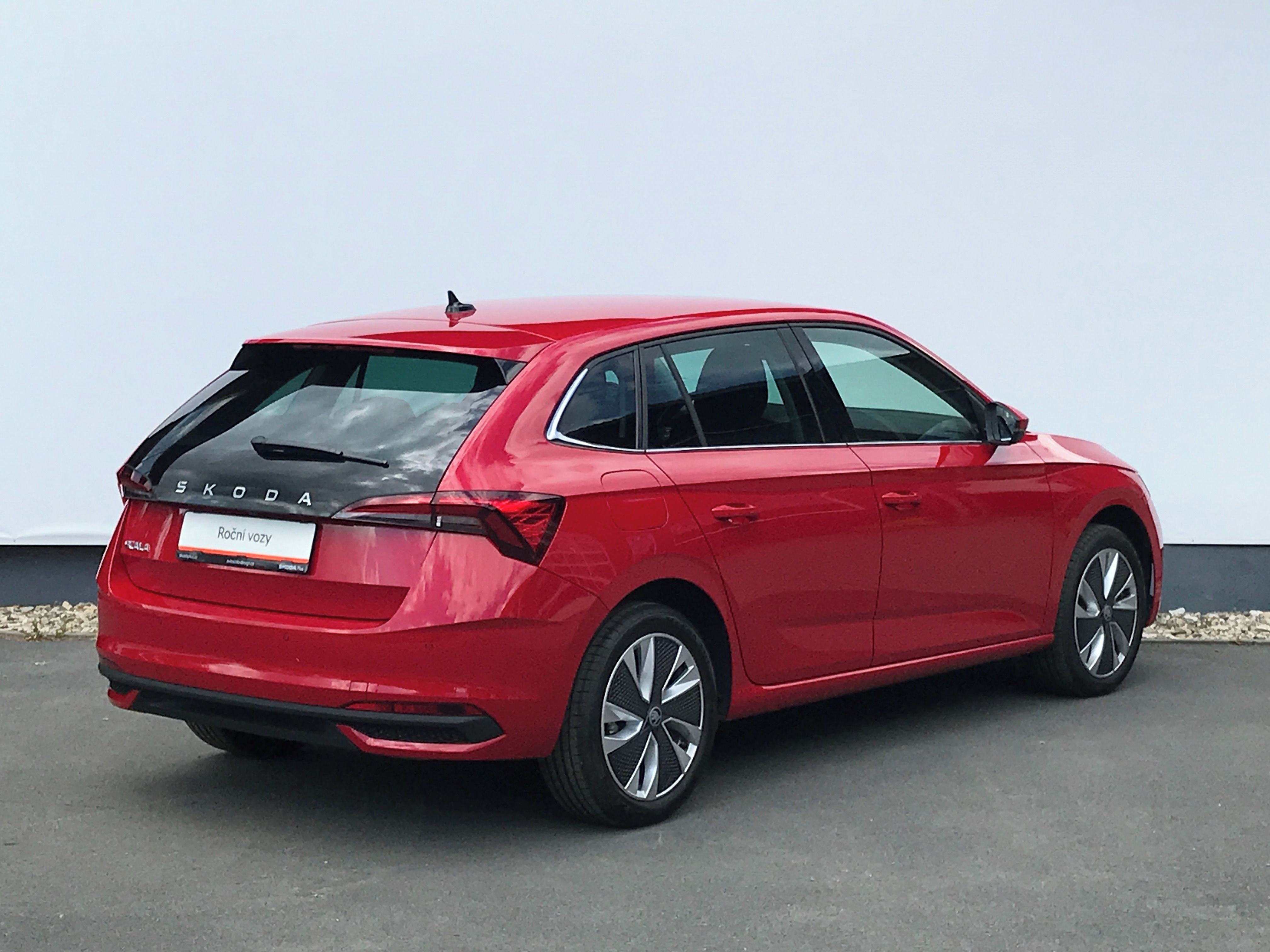 Škoda Scala, 1,0 TSi/85 kW Top Selection 6* - fotka 2