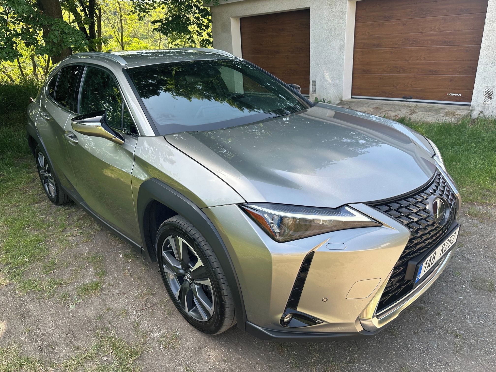 Lexus UX 250h, Lexus UX 250h 2.0L E-CVT - fotka 2
