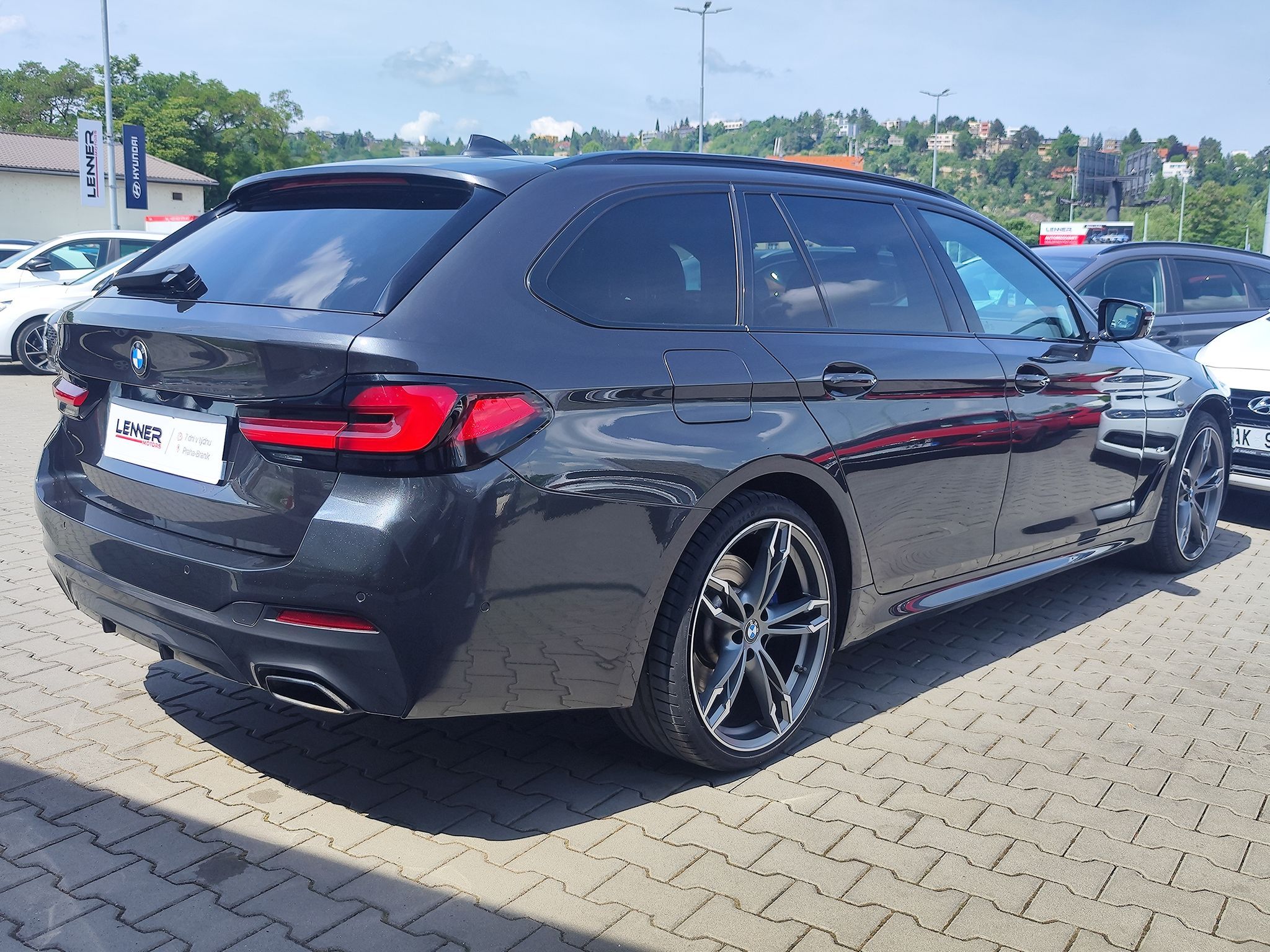 BMW Řada 5, 540d/250kW M-Paket AT 4x4 - fotka 5