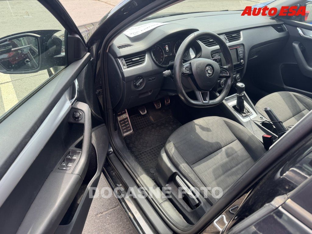 Škoda Octavia, 2.0 TDi,ČR - fotka 3