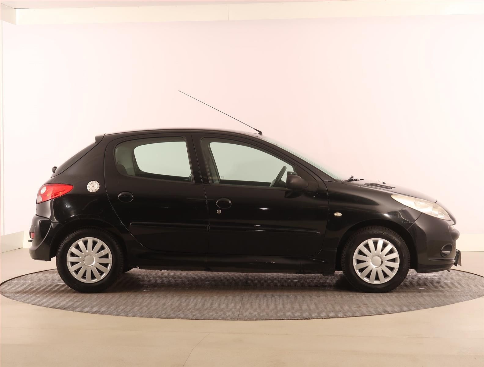 Peugeot 206, 1.4 HDI, po STK, dobrý stav - fotka 6