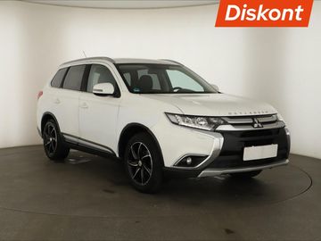 2.2 DI-D, 4X4, 7 míst, Navi