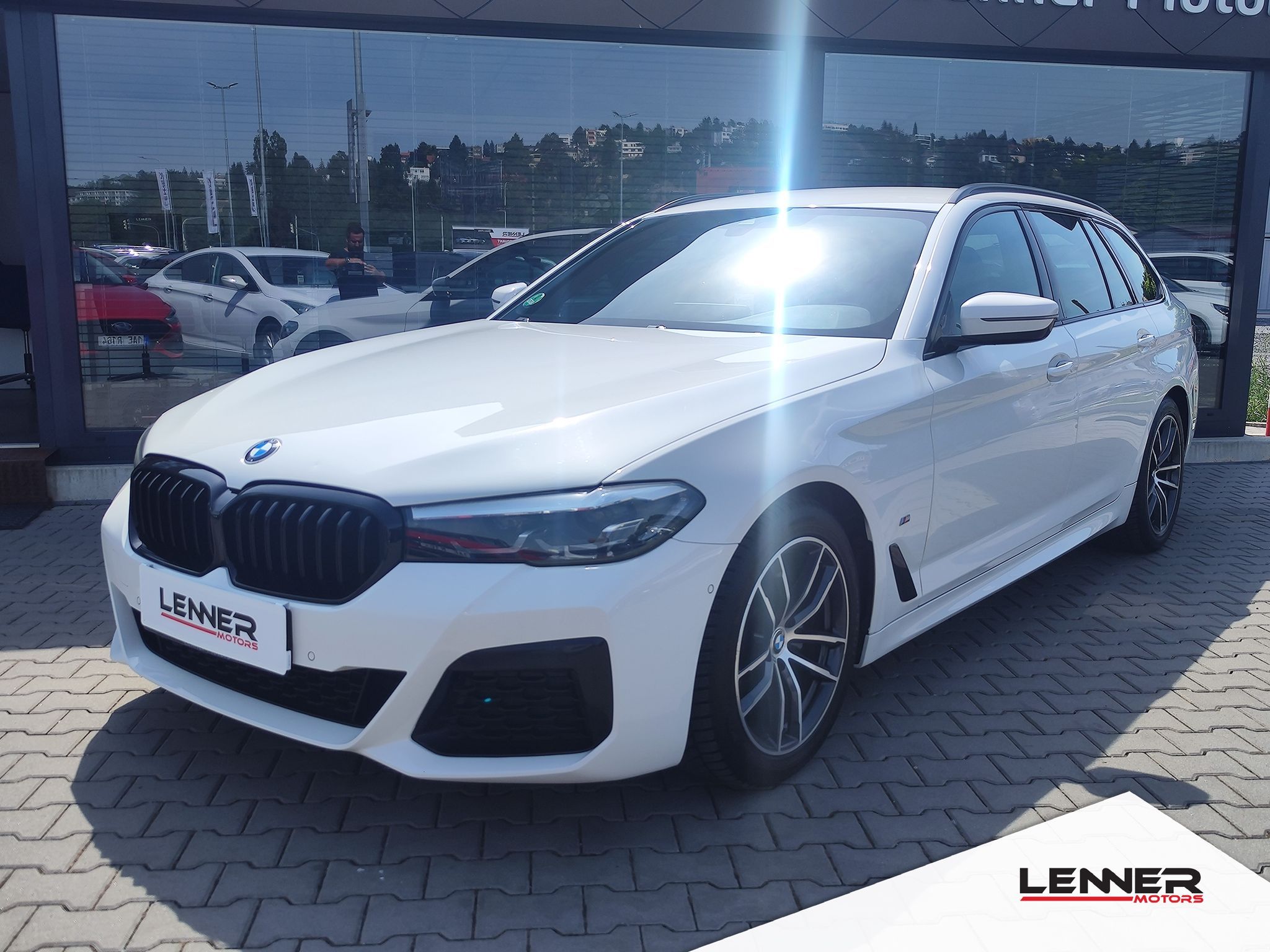 BMW Řada 5, 520d/140kW xDrive Touring AT