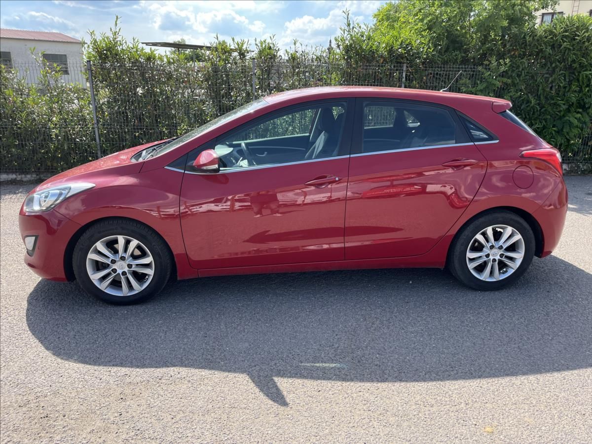 Hyundai i30, 1,6 CRDi ČR ALU KAMERA 2x KOLA - fotka 4