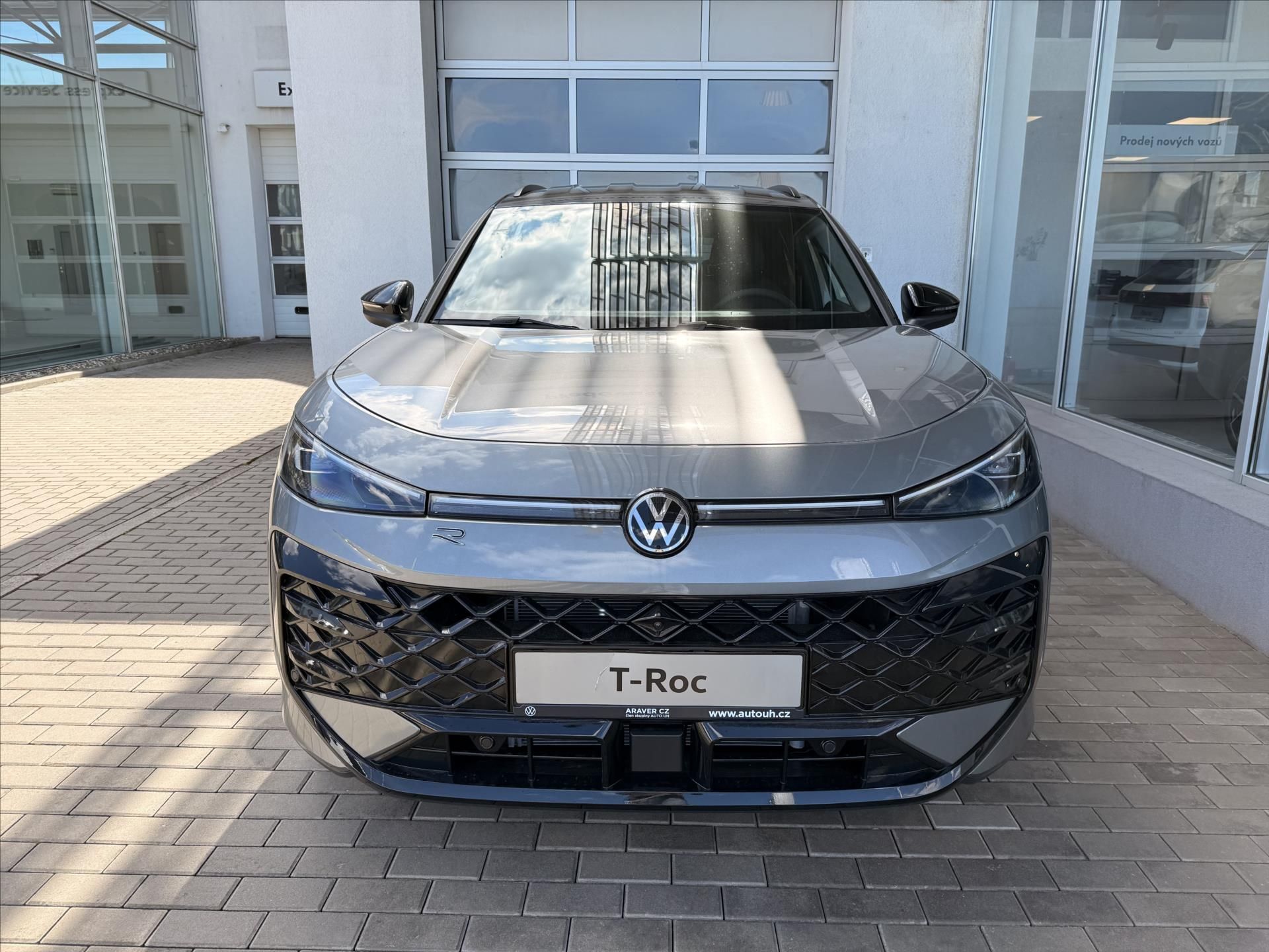 Volkswagen T-Roc, 1,5 eTSI 110 kW 7DSG  R-Line - fotka 2