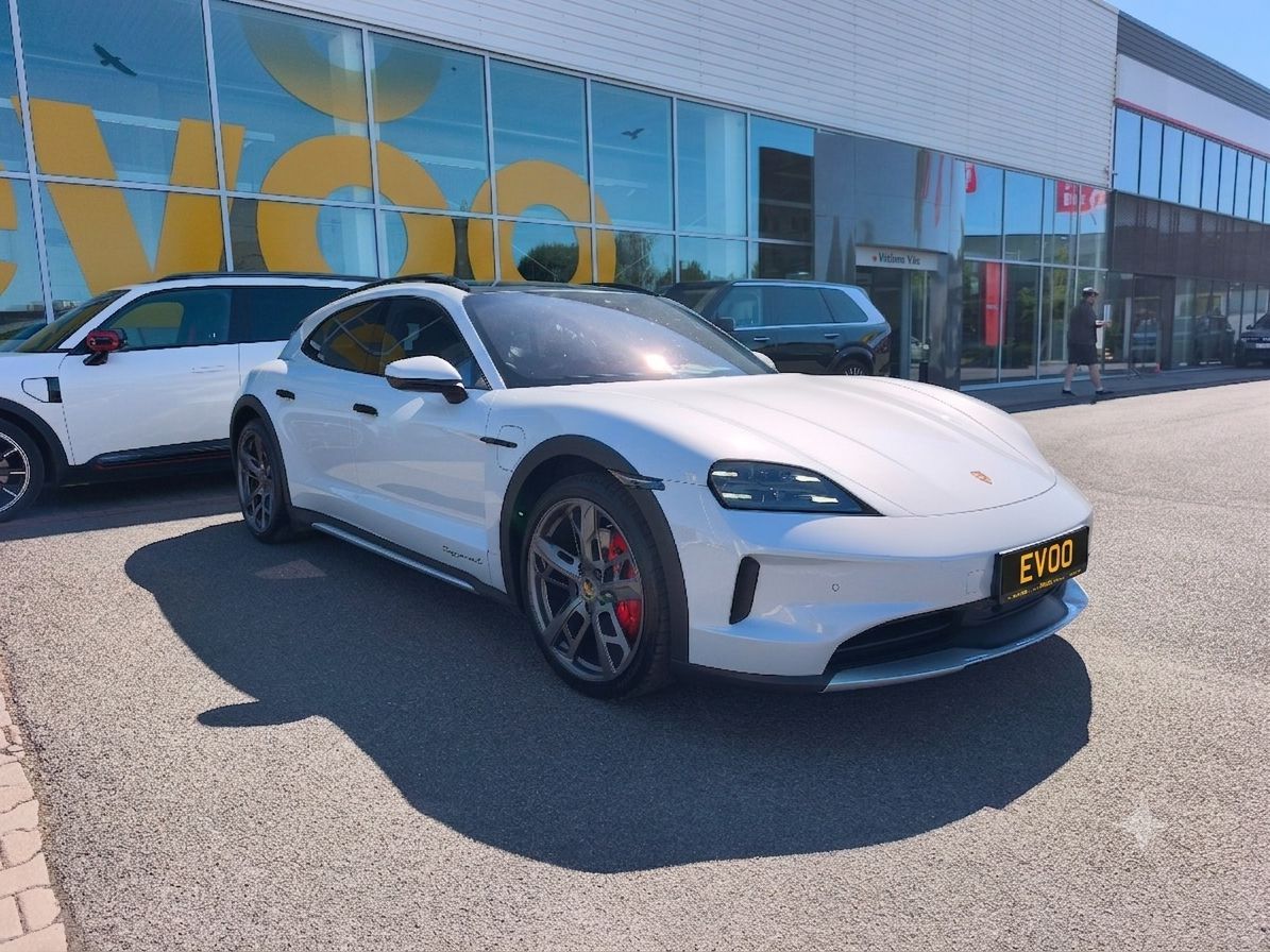Porsche Taycan, 4S Cross Turismo - fotka 3