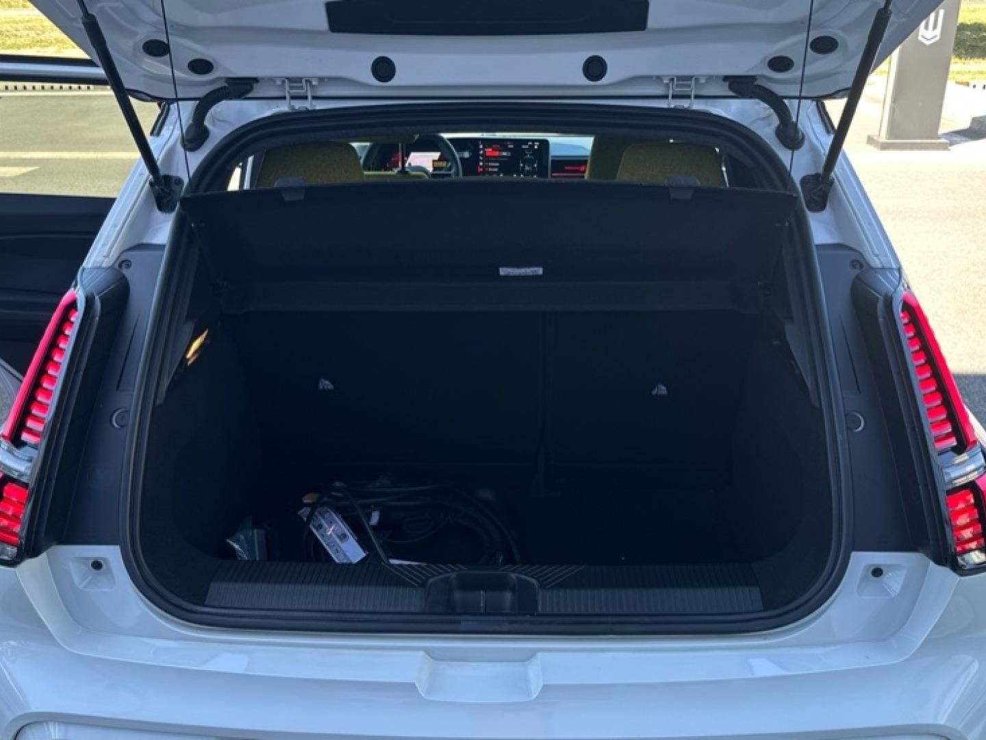 Renault R5, E-Tech 88kW iconic cinq - fotka 6