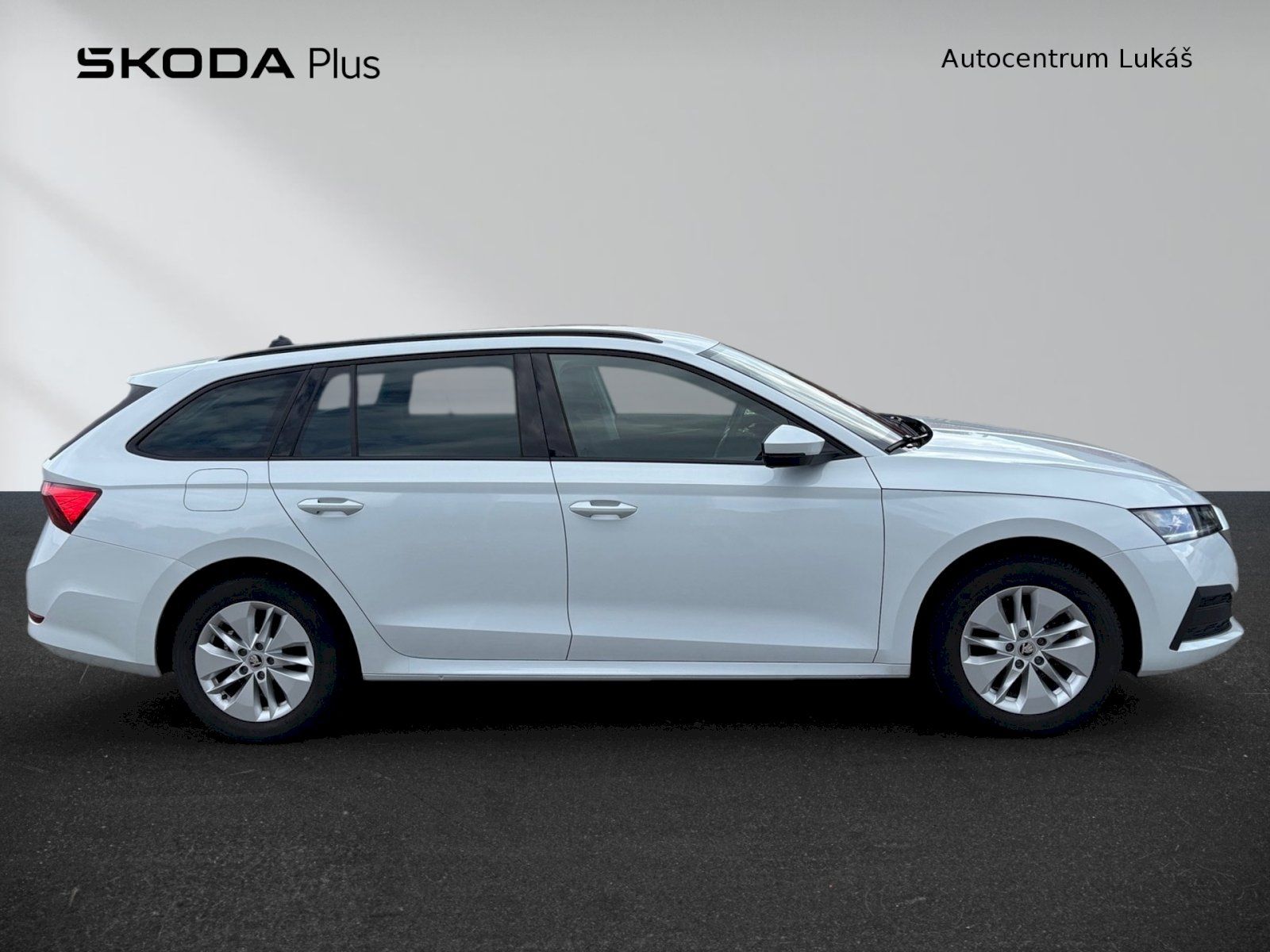 Škoda Octavia, OCTAVIA COM AMB TD 85/2.0 M6F - fotka 6