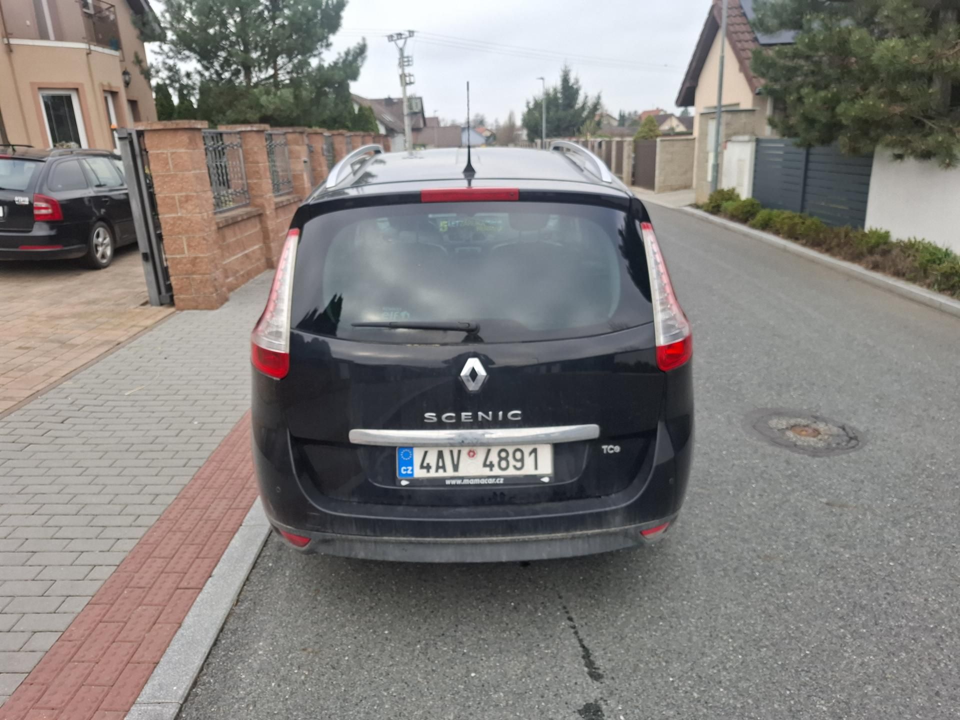 Renault Grand Scénic, 1.2 TCI,9+7kW,navi,led,CZ - fotka 3