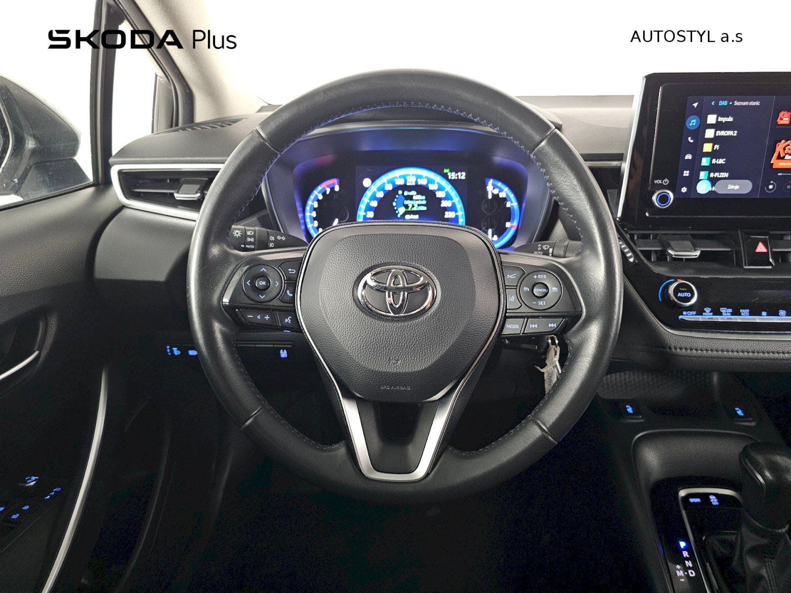 Toyota Corolla, 1.5i CVT COMFORT TECH - fotka 5