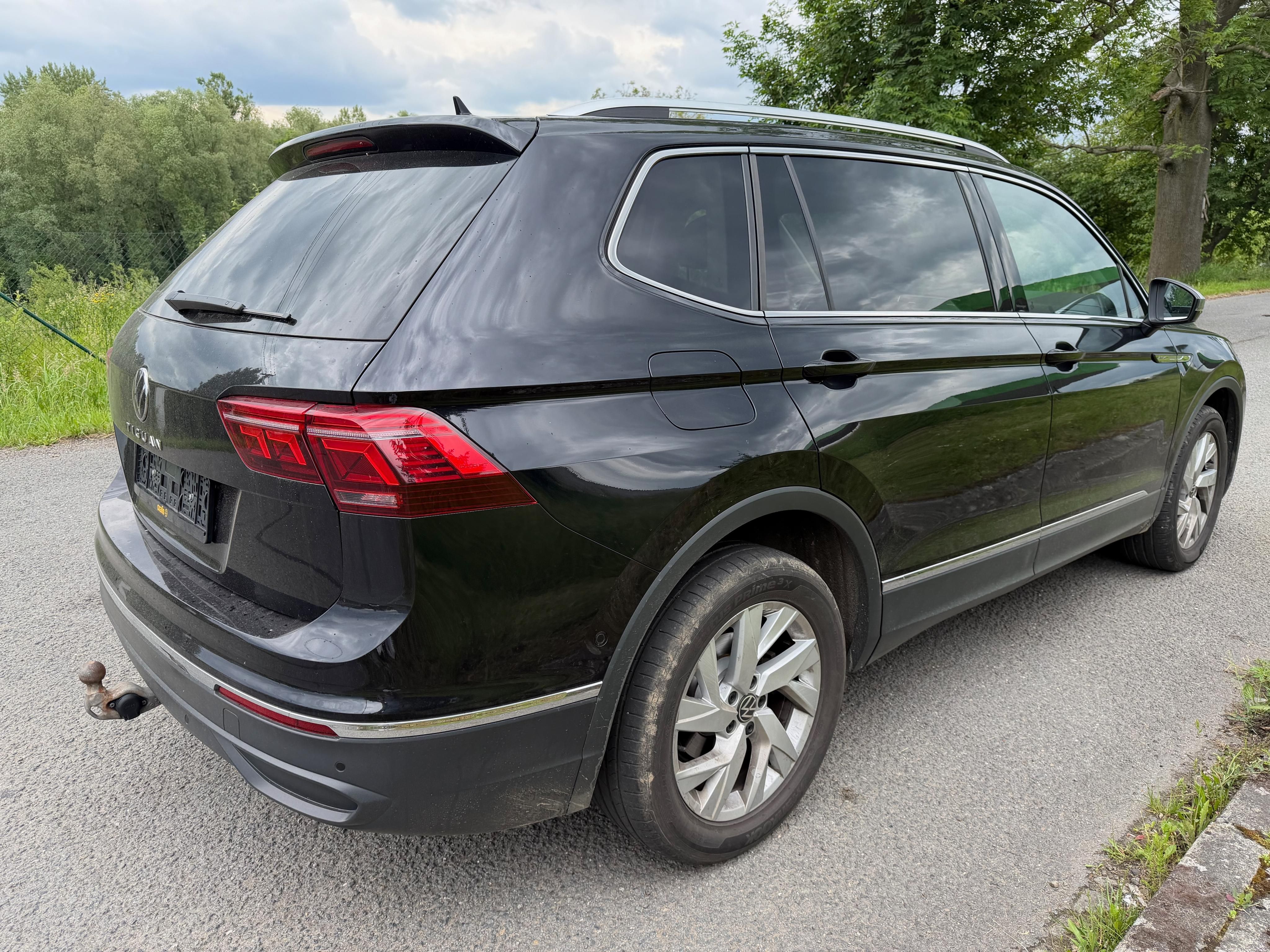 Volkswagen Tiguan Allspace, 2.0TDi-110kw,MATRIX,tažné,1.ma - fotka 4