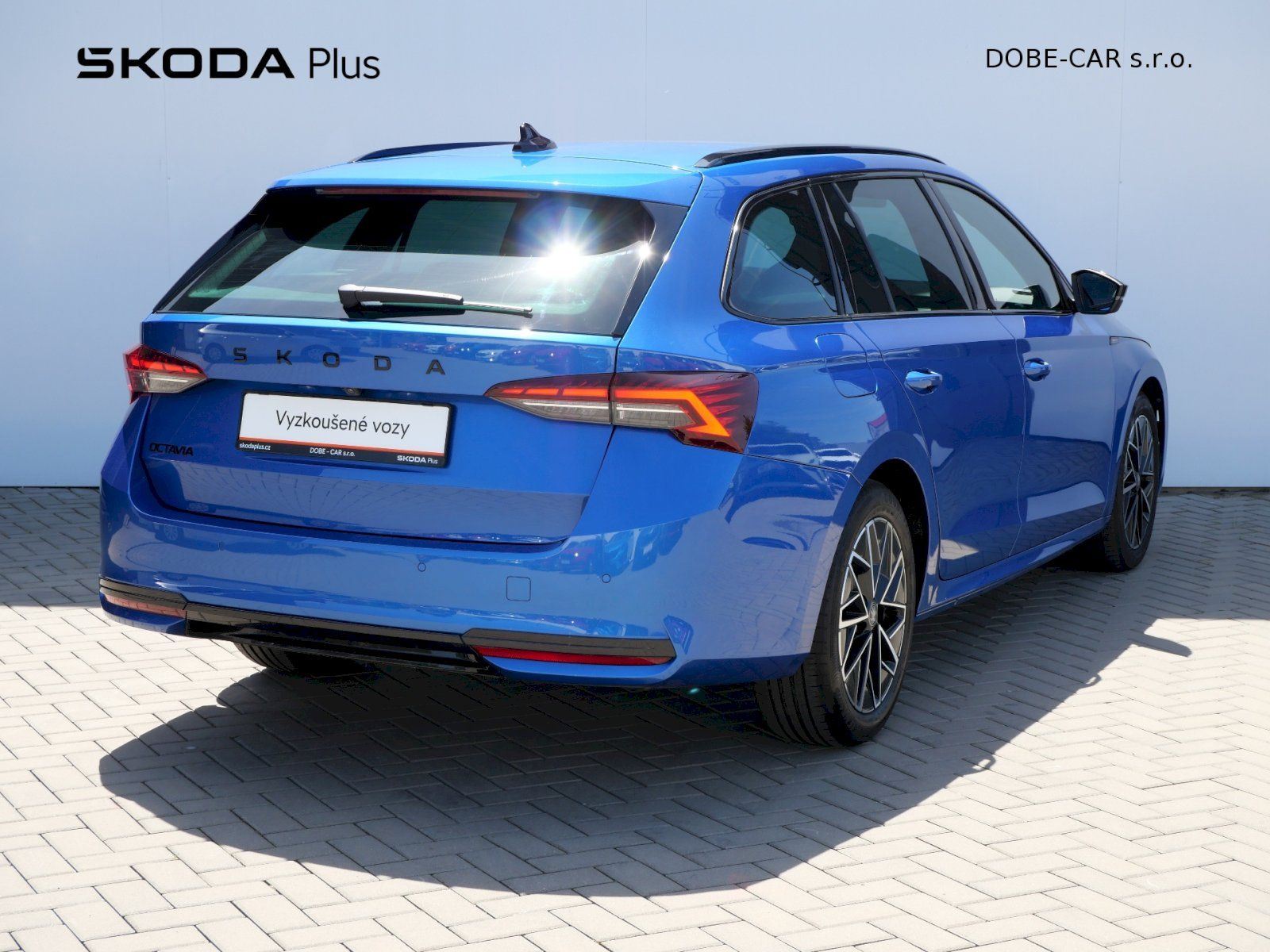 Škoda Octavia, OCT.COMBI SPORTLINE 2,0 TDI 11 - fotka 2