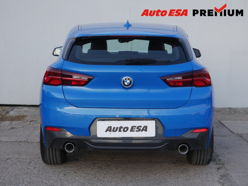 BMW X2, 2.0 D xD,AT,park. kamera - fotka 5