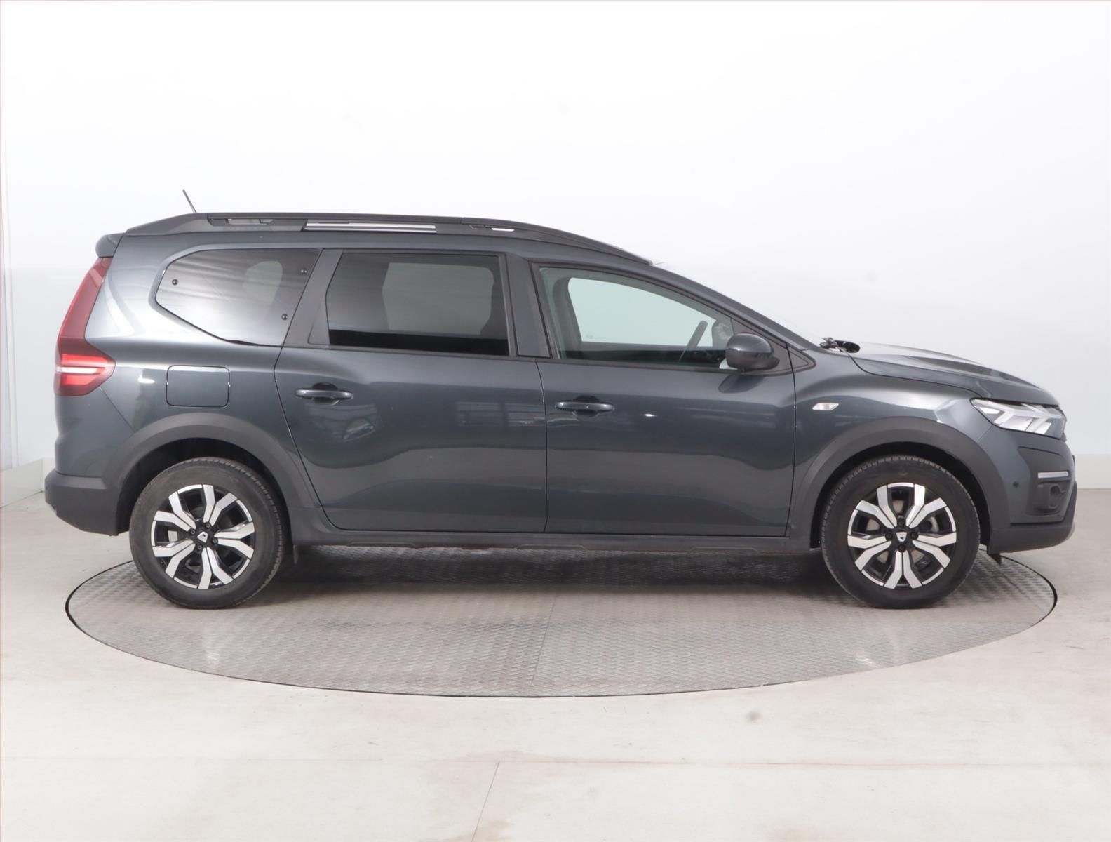 Dacia Jogger, 1.0 TCe, Expression, 7 míst - fotka 6