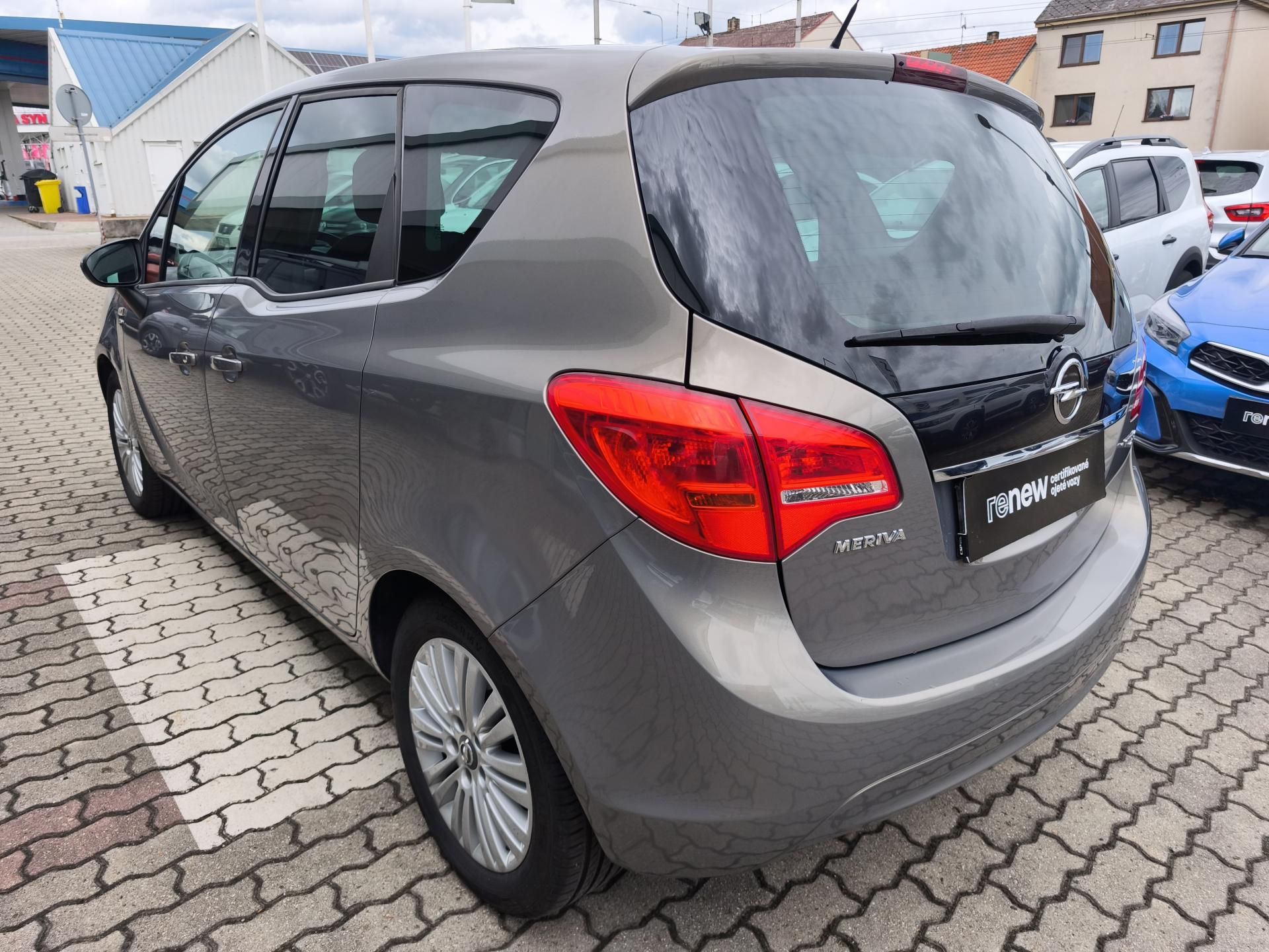 Opel Meriva, 2013 ČR 1.4T 88kW 1.MAJITEL - fotka 4