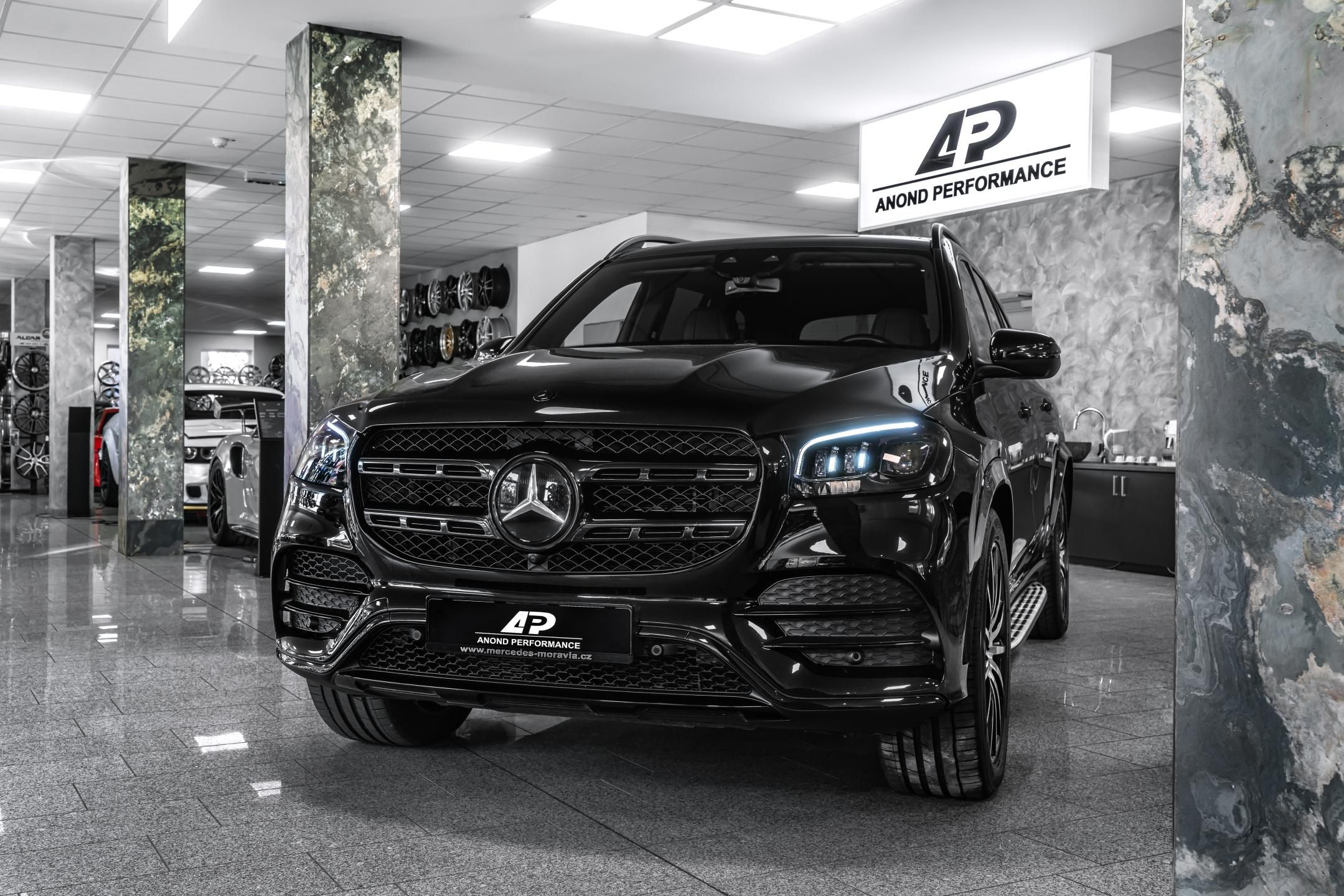 Mercedes-Benz GLS, 580 4MATIC BURM/360/HUD/7/AIR/ - fotka 2