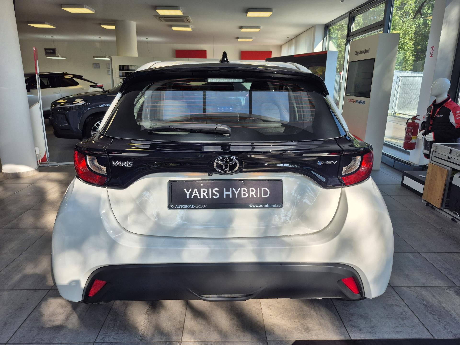 Toyota Yaris, 1.5 Hybrid, 116k, Comfort - fotka 6