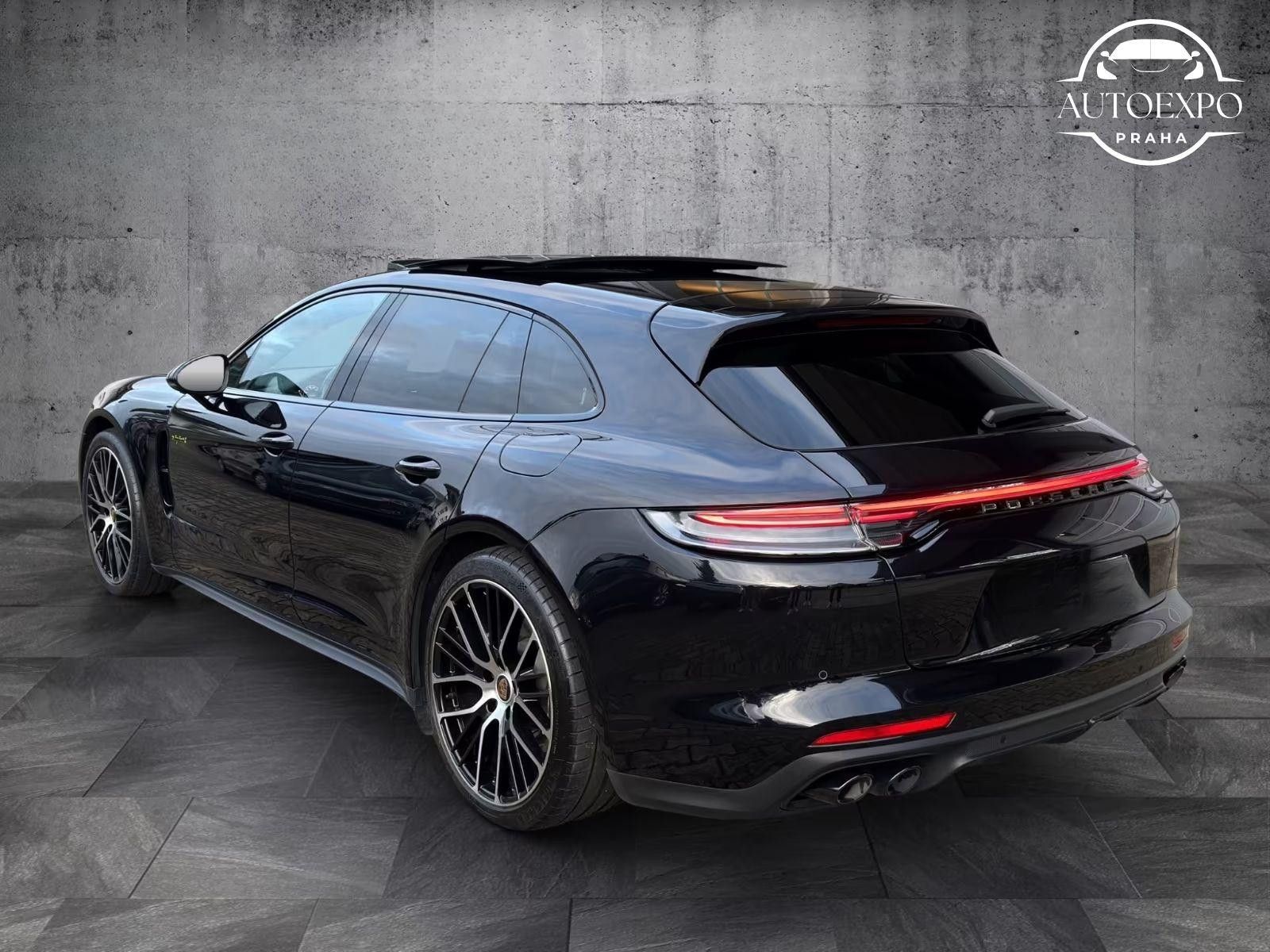 Porsche Panamera, Sport Turismo 4 E-Hybrid* - fotka 5
