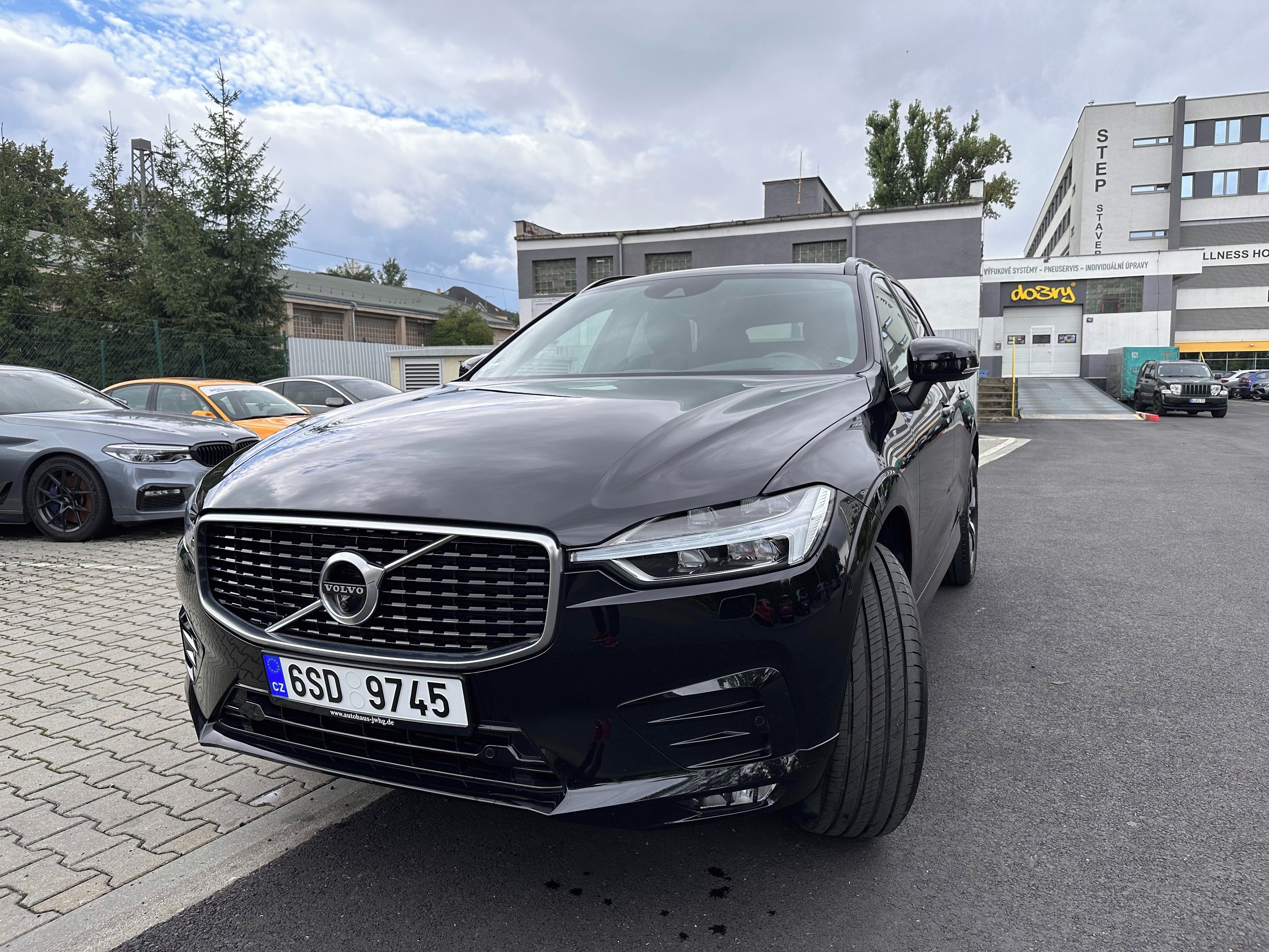 Volvo XC60, Volvo XC60 D4 140 kW - fotka 2