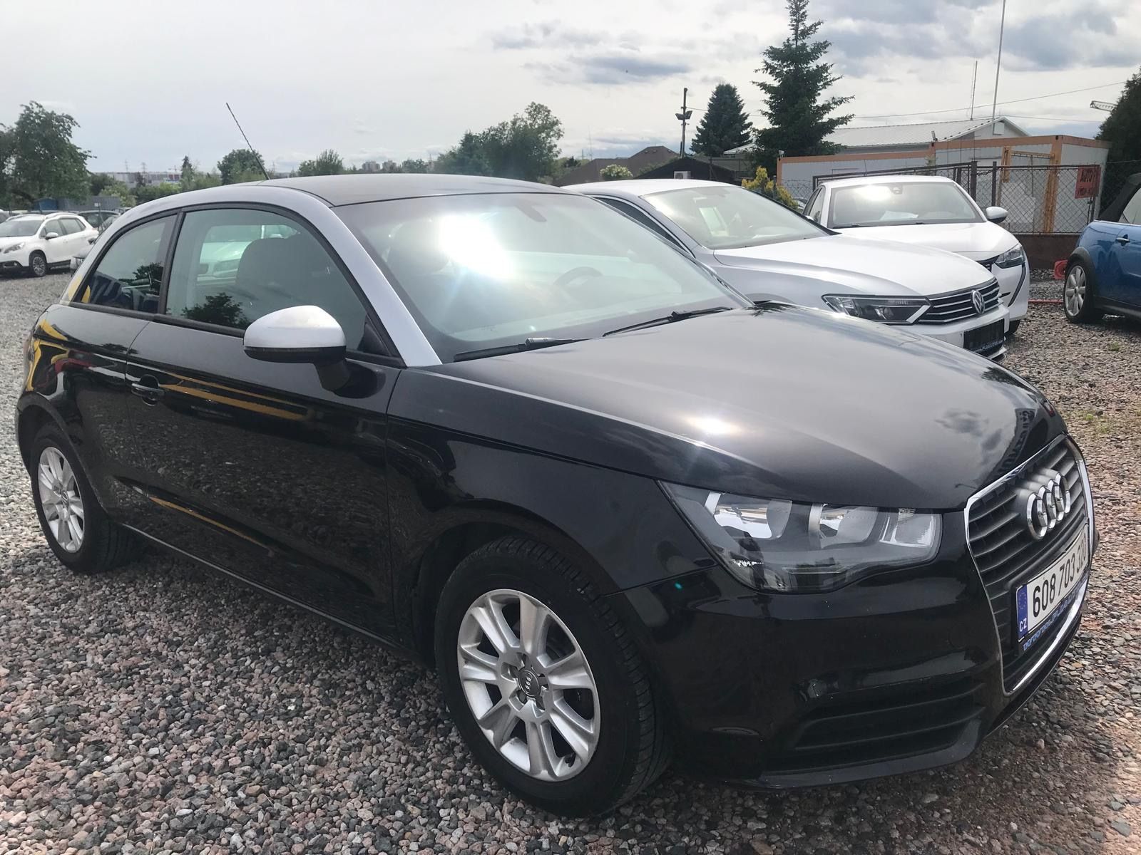 Audi A1, 1.6 TDI 66,KLIMA,ČR,KM... - fotka 3