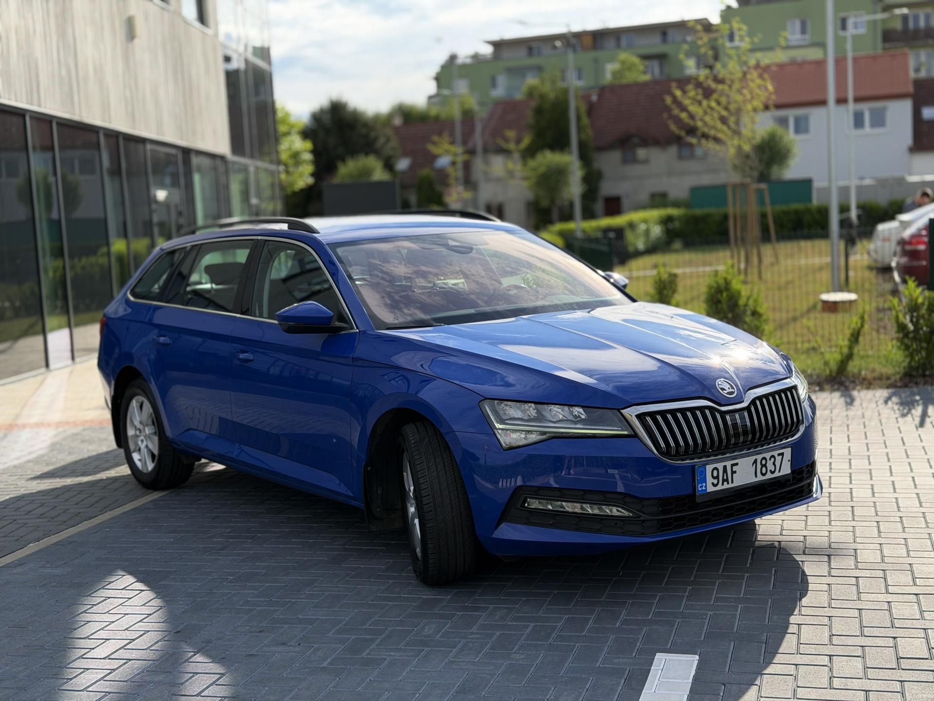Škoda Superb, 2.0 TDi 110 kW/manual/tažné - fotka 6